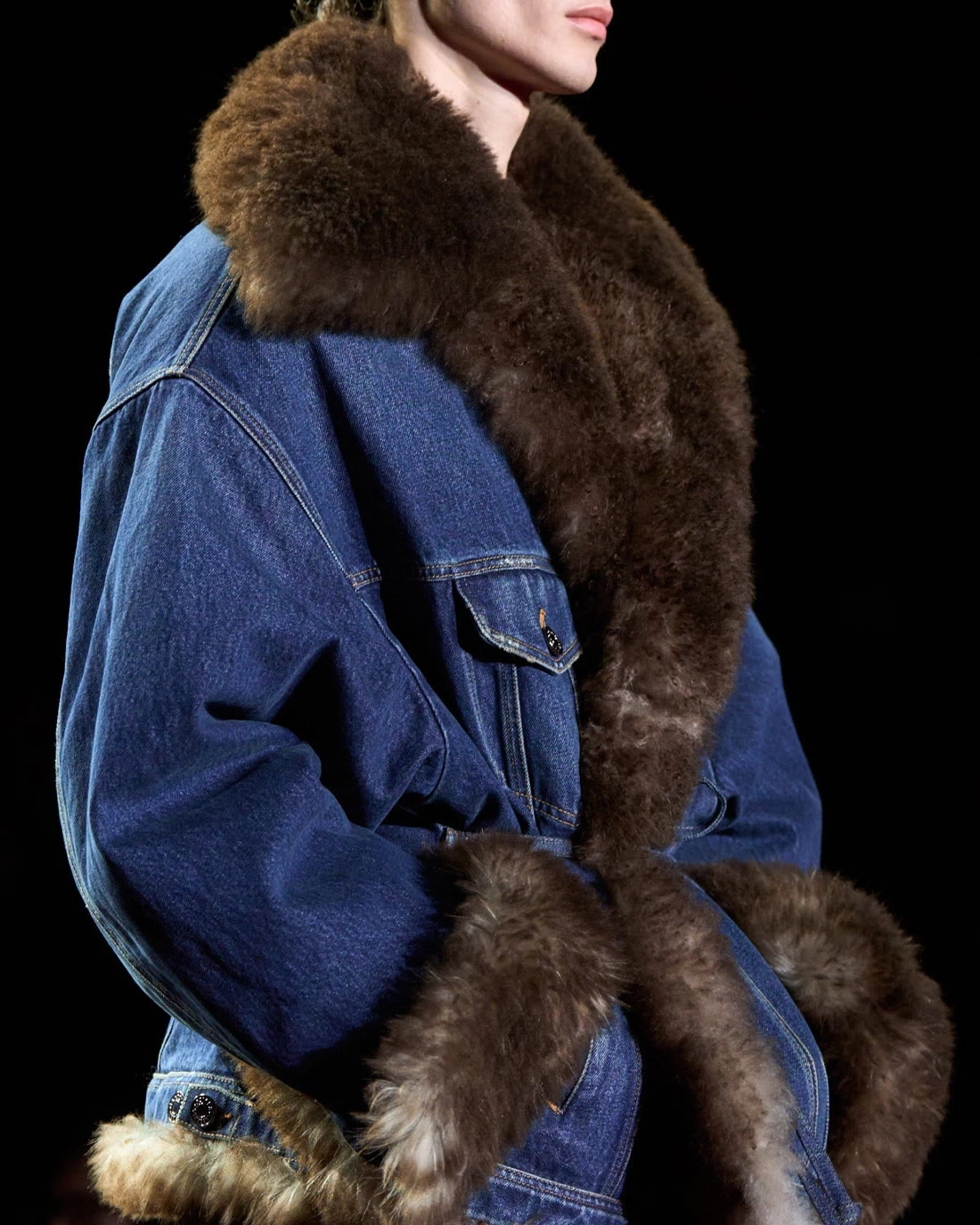 lp-denim-desk-4_看图王