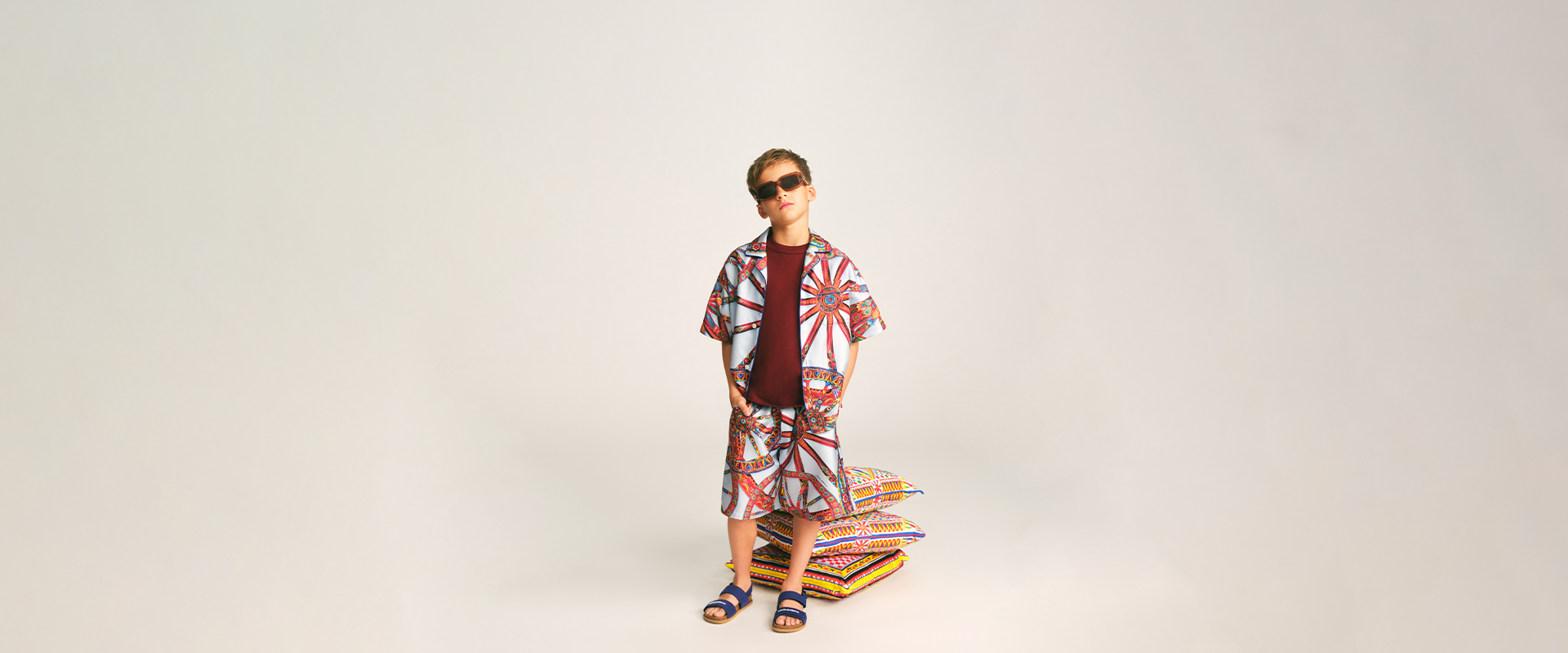 https://asset.dolcegabbana.com.cn/dg-prod-eshop/144a4267-5869-4053-af85-0a5d2025d36d.png