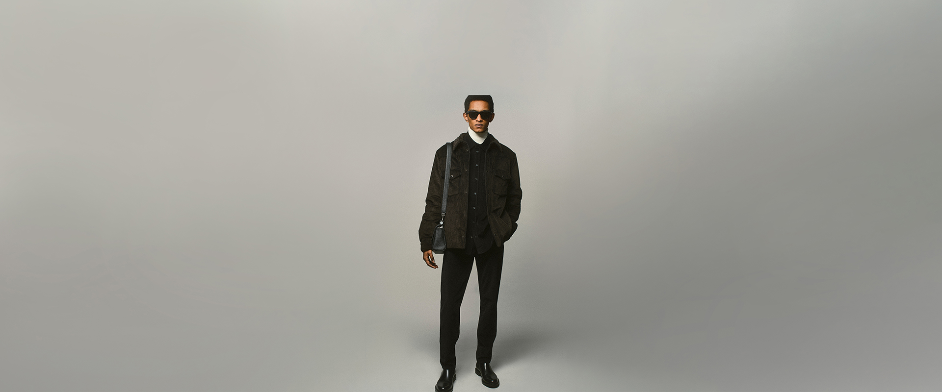 https://asset.dolcegabbana.com.cn/dg-prod-eshop/19868412-f870-4911-b1bb-f8b059f33b2e.jpg