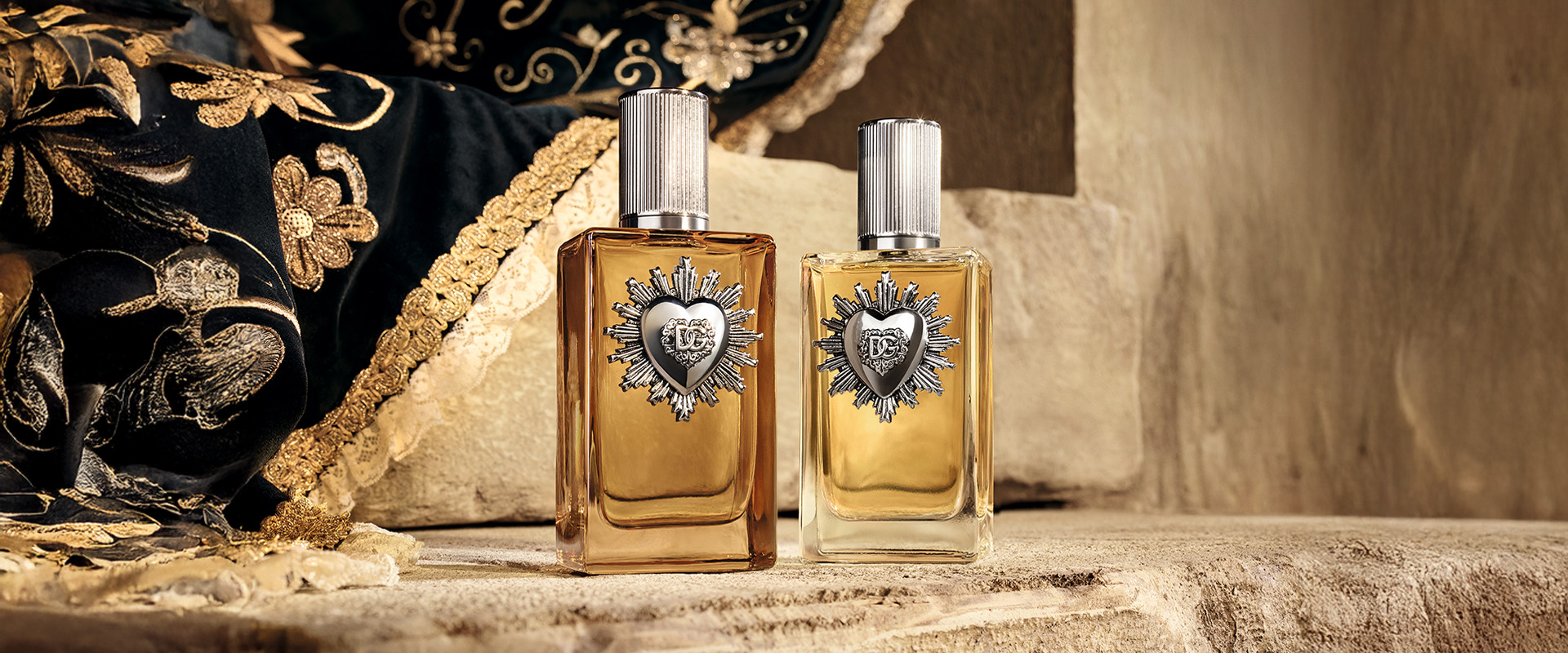 https://asset.dolcegabbana.com.cn/dg-prod-eshop/1a87f4a9-c5b1-49d7-906f-b91b557b0752.jpg