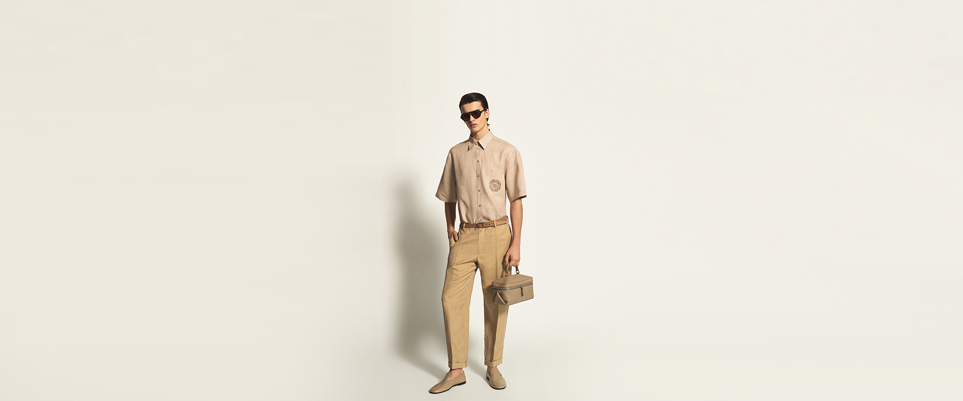 https://asset.dolcegabbana.com.cn/dg-prod-eshop/28d10620-7509-4f88-9e61-65536e62a9de.png