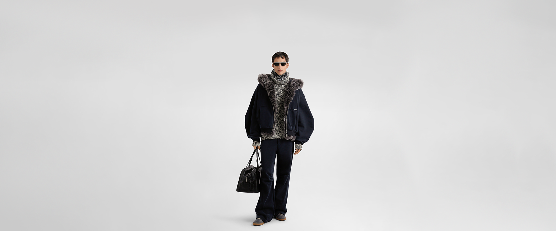 https://asset.dolcegabbana.com.cn/dg-prod-eshop/2e733935-15a9-4860-9235-a41cc4703967.png