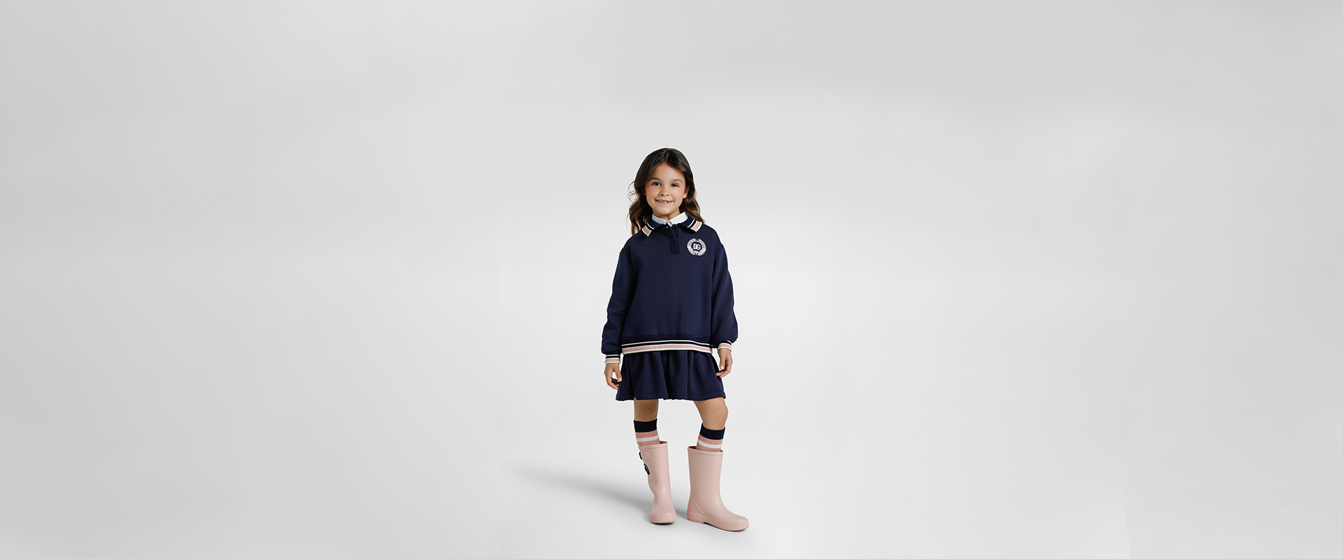 https://asset.dolcegabbana.com.cn/dg-prod-eshop/30e4ac2b-d8ac-4631-8f6d-de5e7141d4ec.jpg