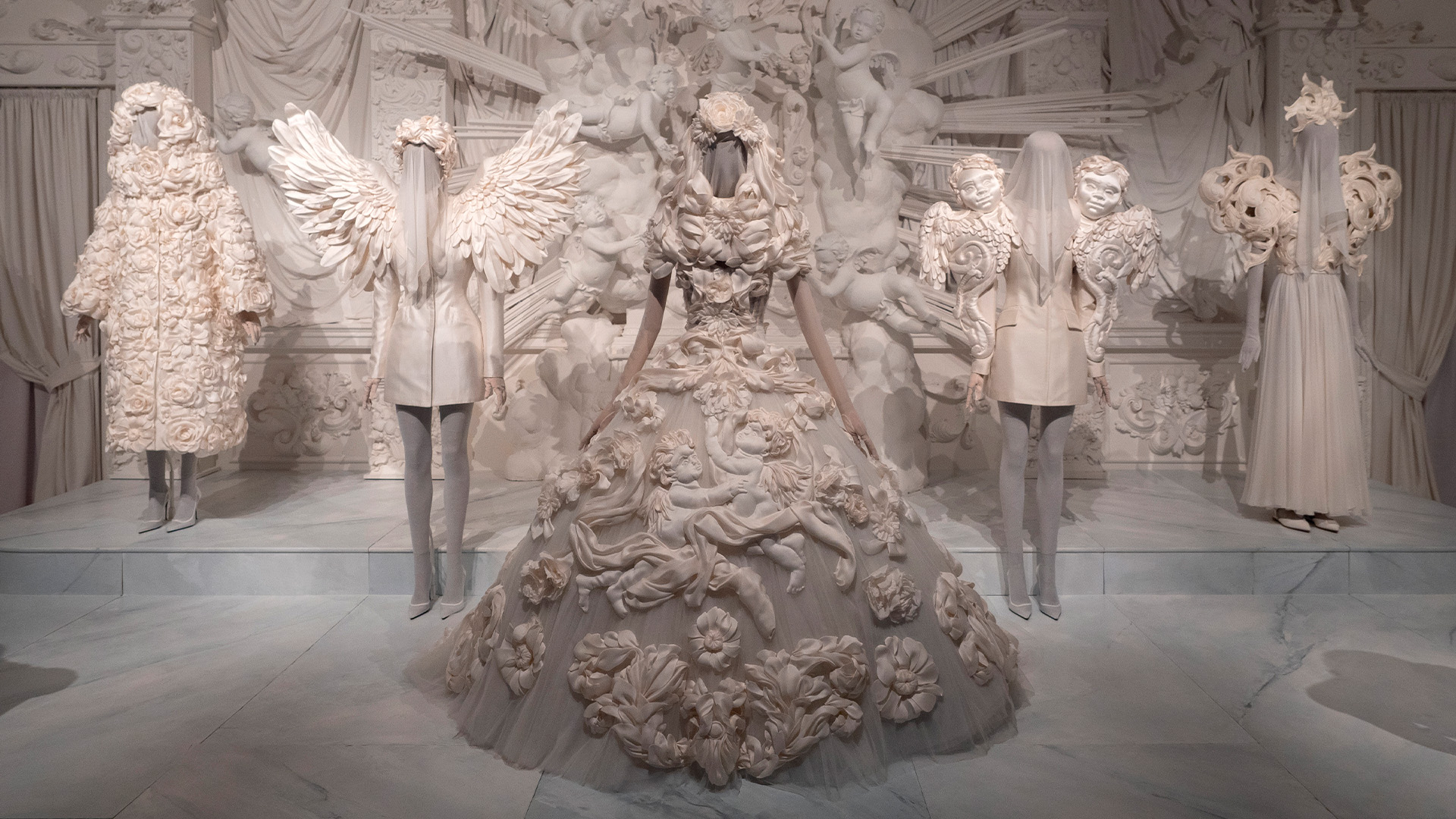 dolce-and-gabbana-dal-cuore-alle-mani-stanze-banner