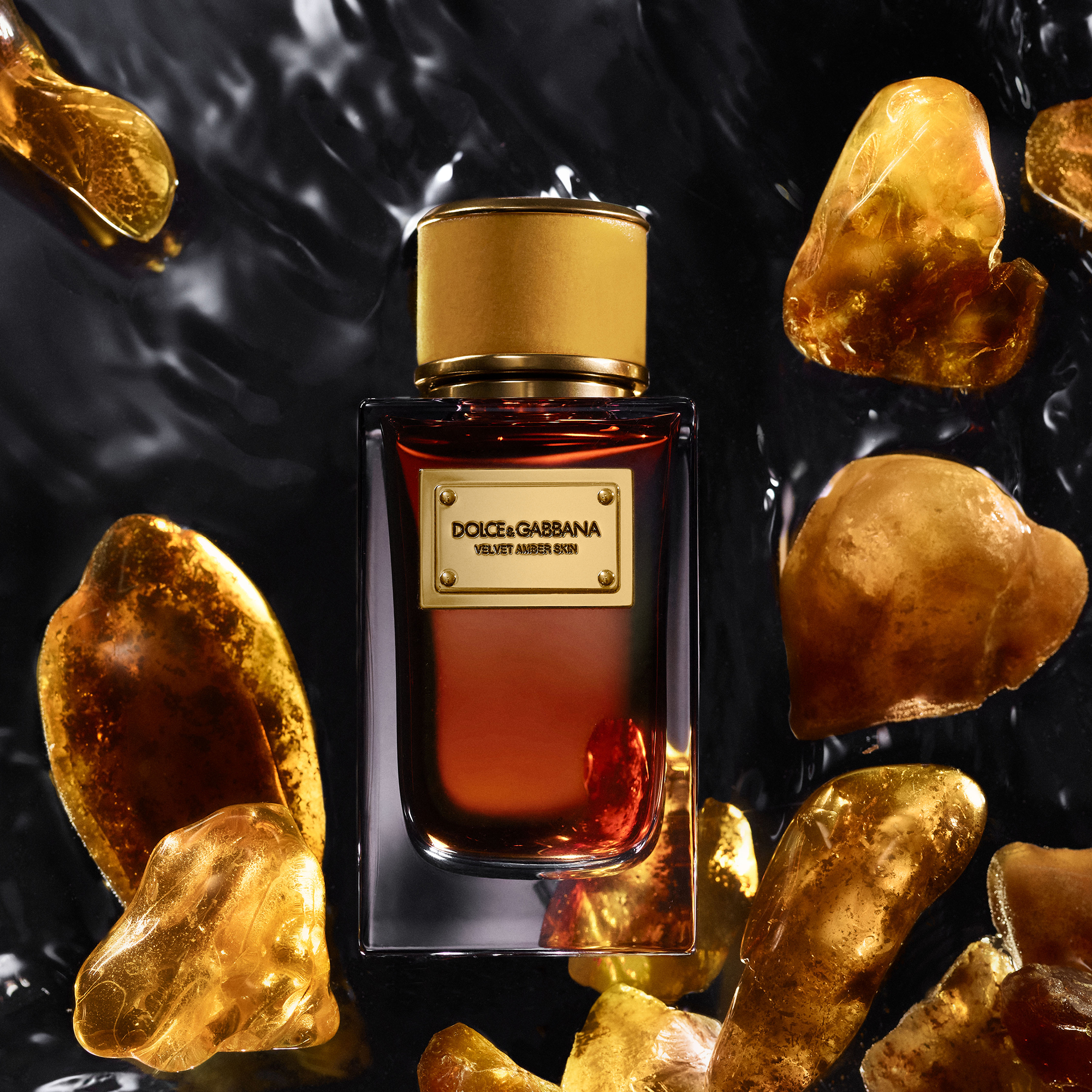 DG_FF_EC_PRODUCT_W_INGR_VELVET_AMBER_SKIN_EDP_100ML_8054754400014_JPG_1_1_300DPI