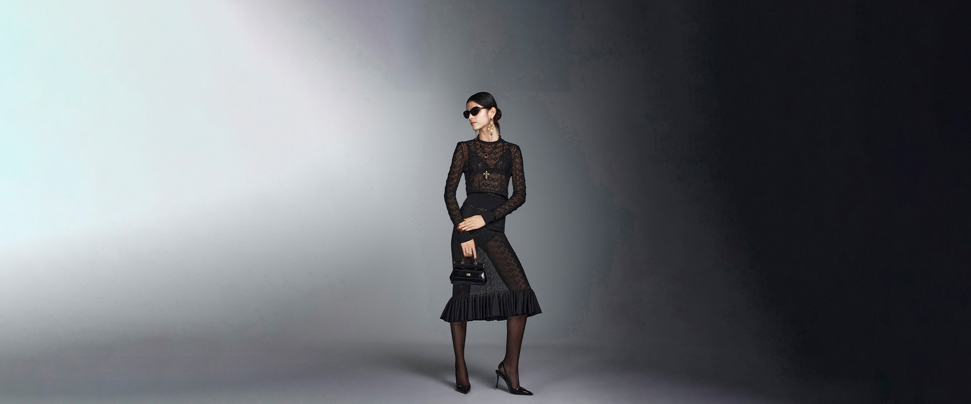 https://asset.dolcegabbana.com.cn/dg-prod-eshop/4bb96ecf-a9c6-45e0-89c6-8f0dbfe7dea3.jpg
