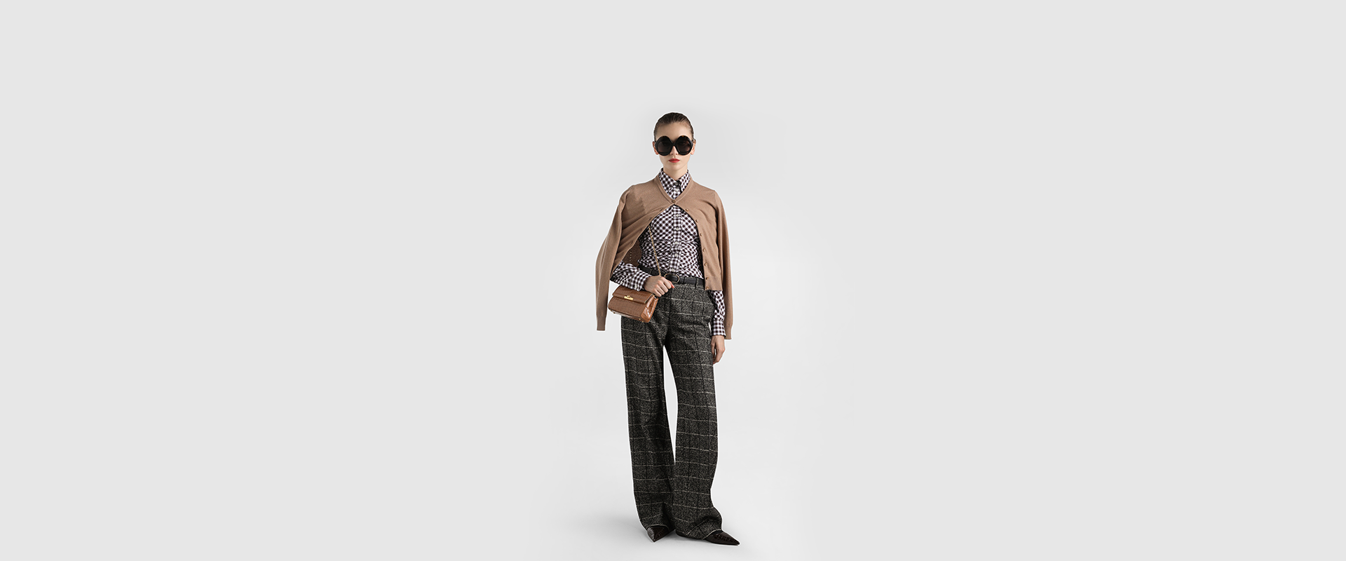 https://asset.dolcegabbana.com.cn/dg-prod-eshop/4e2d3c7b-0ec4-4651-bd0b-1e452a3778bf.png