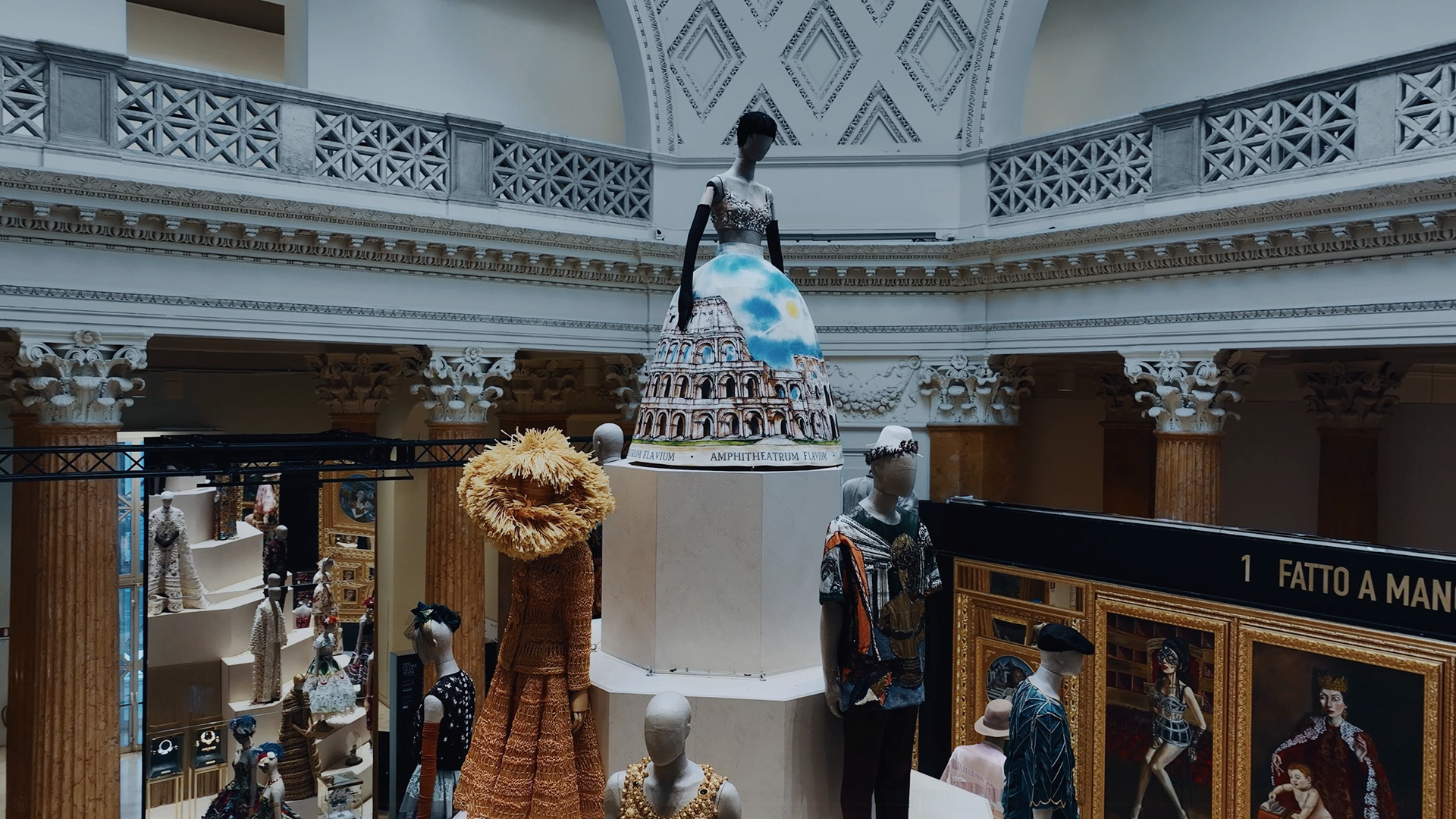 dolce-and-gabbana-dal-cuore-alle-mani-mostra-roma-palazzo-esposizioni-florence-muller-interview