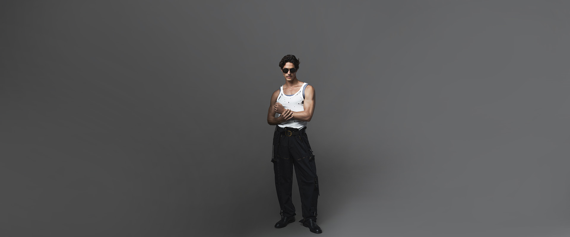 https://asset.dolcegabbana.com.cn/dg-prod-eshop/5eb60f58-87ad-4a2c-80e3-4c7d81cfb365.jpg
