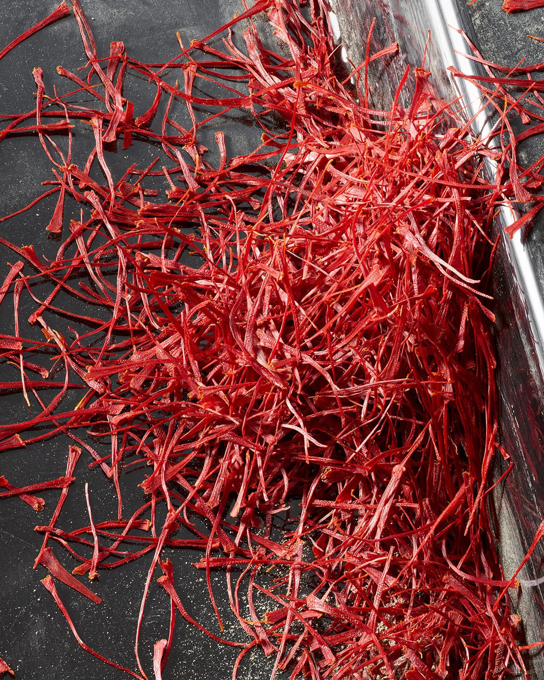 DG_FF_KQ_24_EXTRA_CONTENTS_STILL_LIFE_INGREDIENT_K_EDPI_ZAFFERANOJPEG_RGB_300 4x5