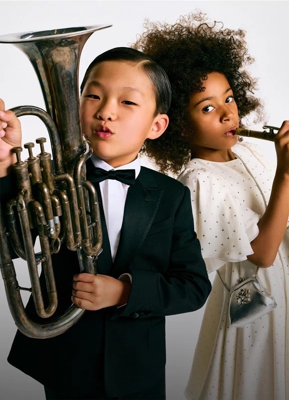 ba2f9800-00e3-4d3d-aadb-0301dd180e1e