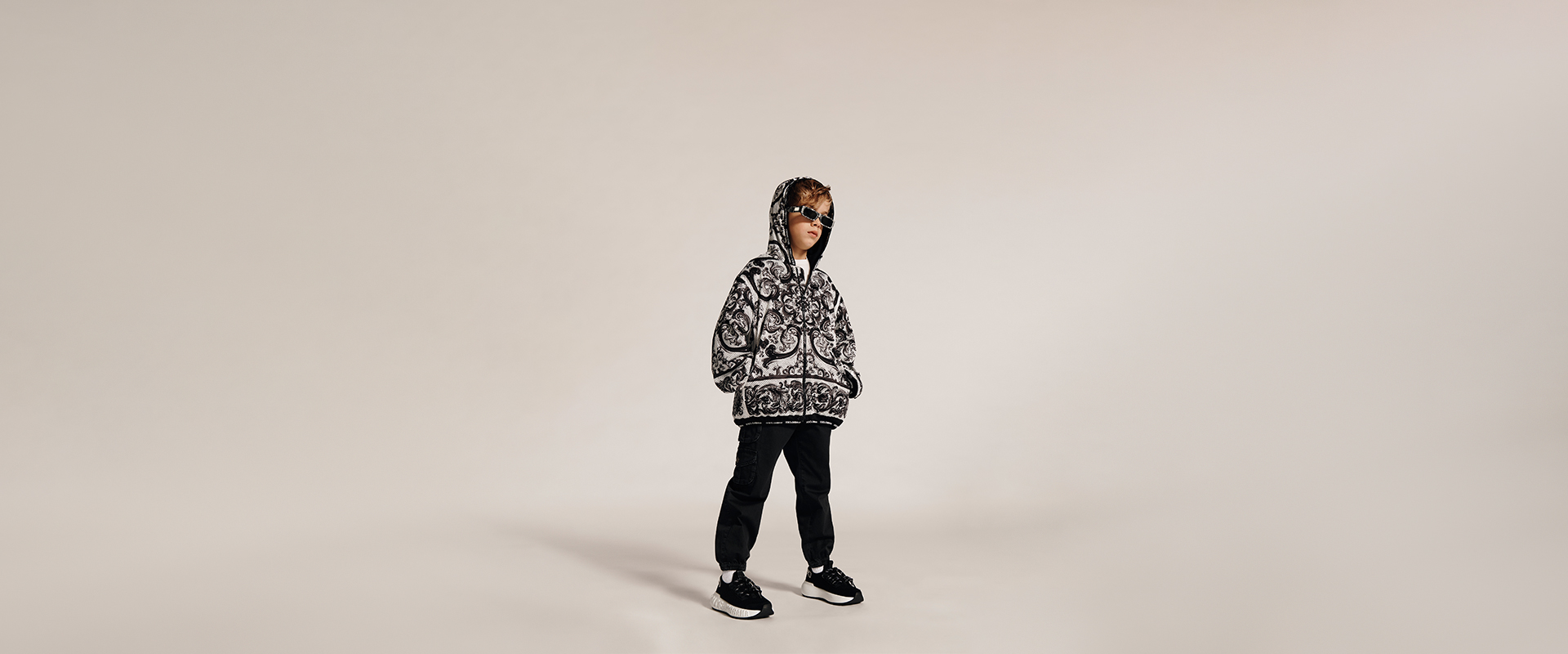 https://asset.dolcegabbana.com.cn/dg-prod-eshop/6be5cb69-3fcf-496c-98d4-343603457e27.jpg