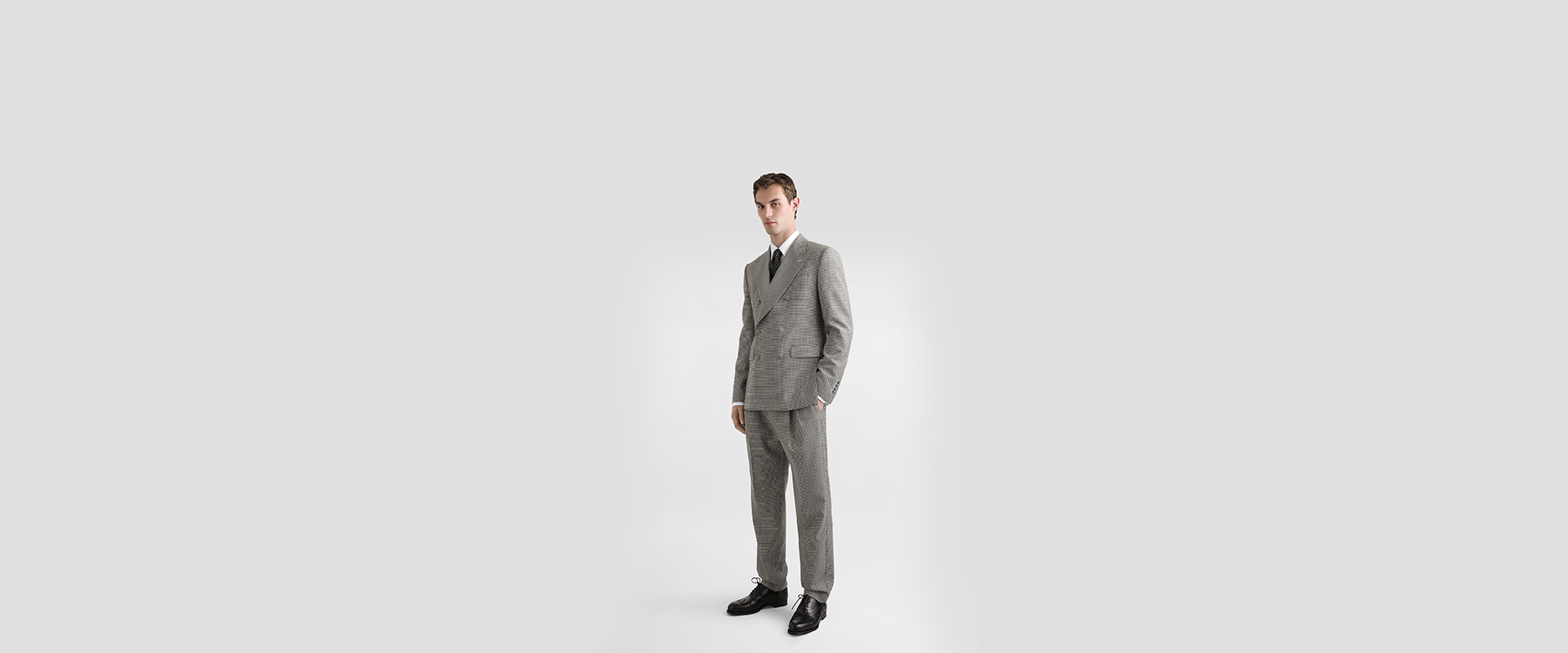 https://asset.dolcegabbana.com.cn/dg-prod-eshop/6d6312d8-d31a-4a62-9bad-321e7fb8684a.jpg