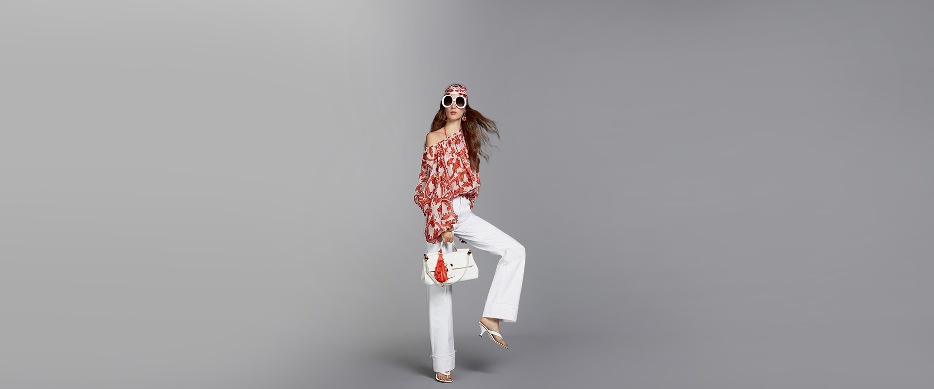 https://asset.dolcegabbana.com.cn/dg-prod-eshop/6d749dc4-40b2-44dc-a2a7-413e11b1b465.jpg