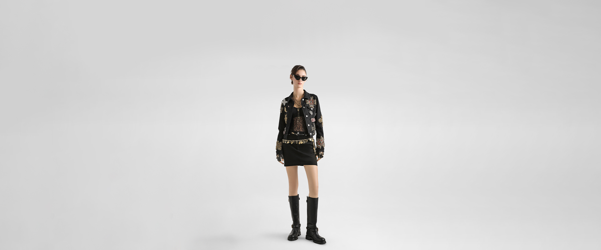 https://asset.dolcegabbana.com.cn/dg-prod-eshop/76487a42-bfd3-474b-bdb1-cf17b77d19b4.jpg