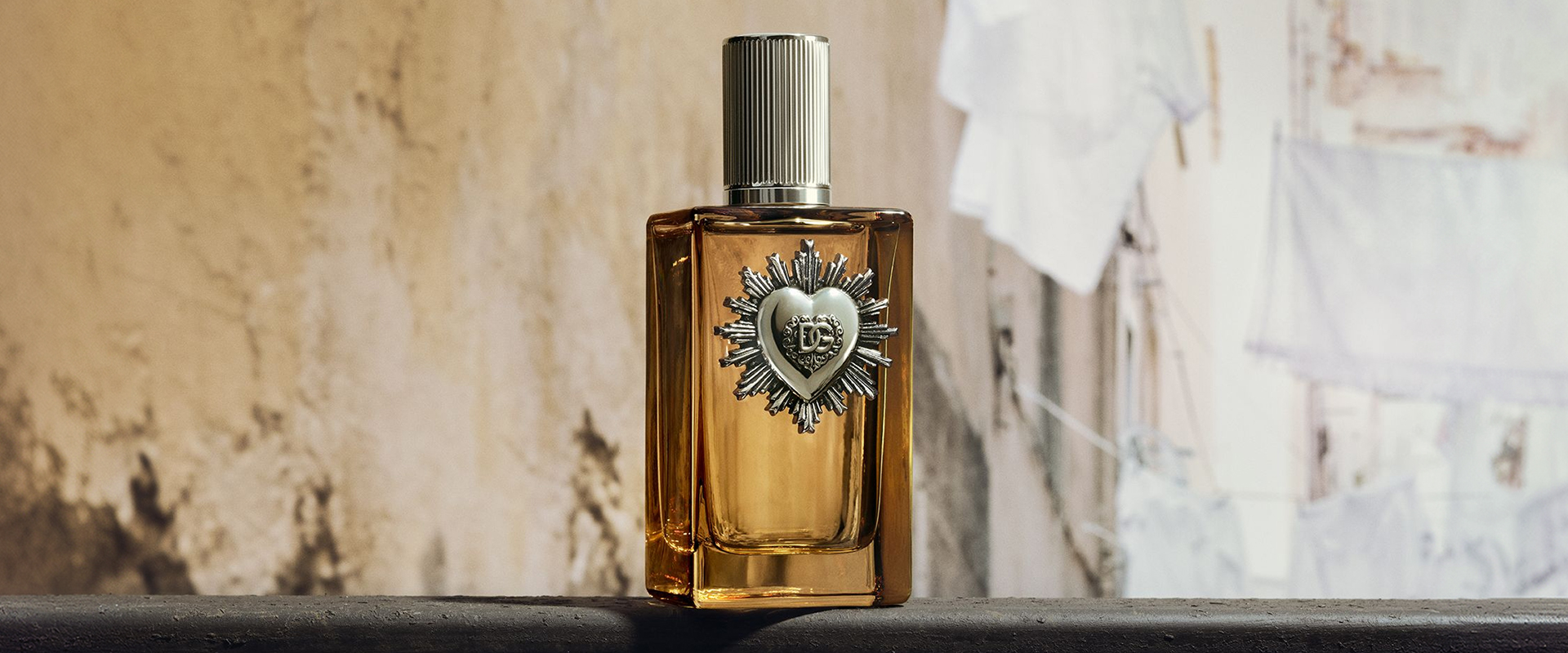 https://asset.dolcegabbana.com.cn/dg-prod-eshop/7cfaba04-6e29-439f-bd65-b4ea3d1eaf8f.jpg