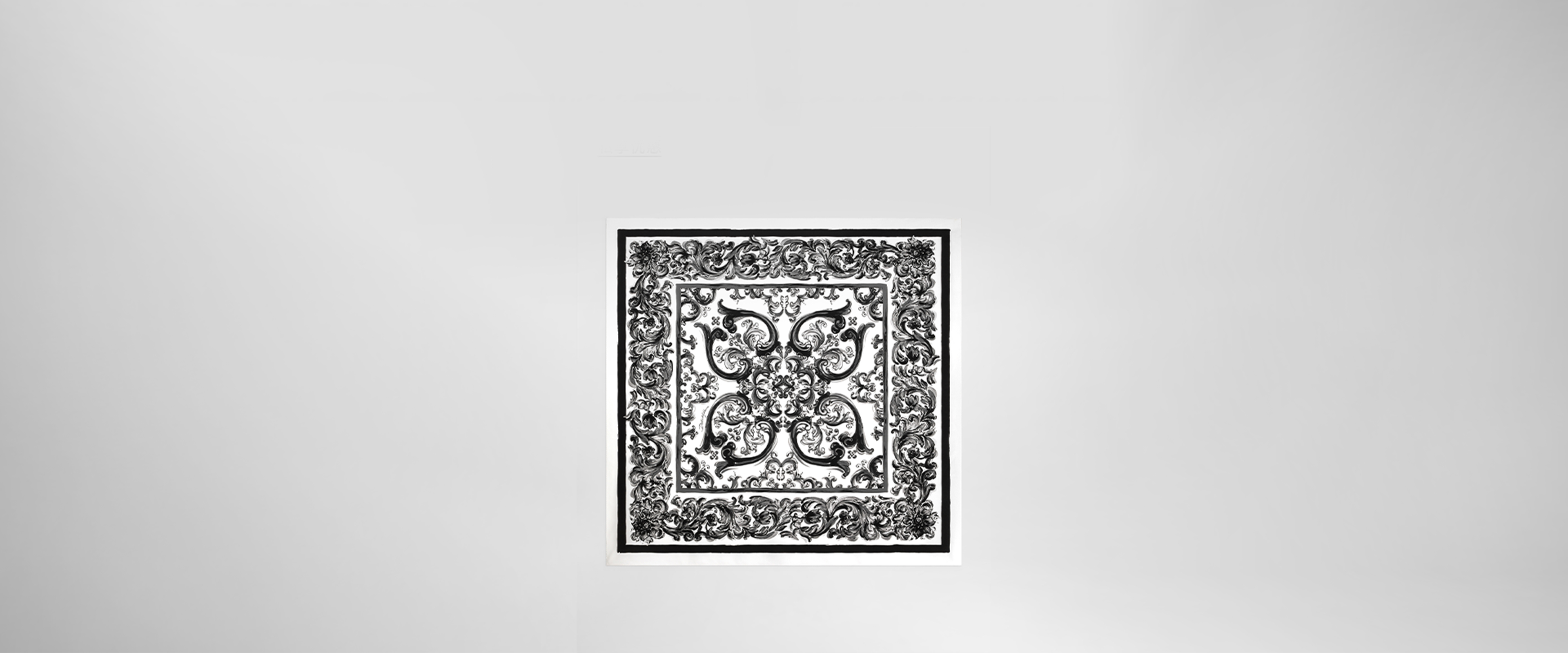 https://asset.dolcegabbana.com.cn/dg-prod-eshop/8210bb1d-a4dc-4518-a9d7-24281c845702.jpg