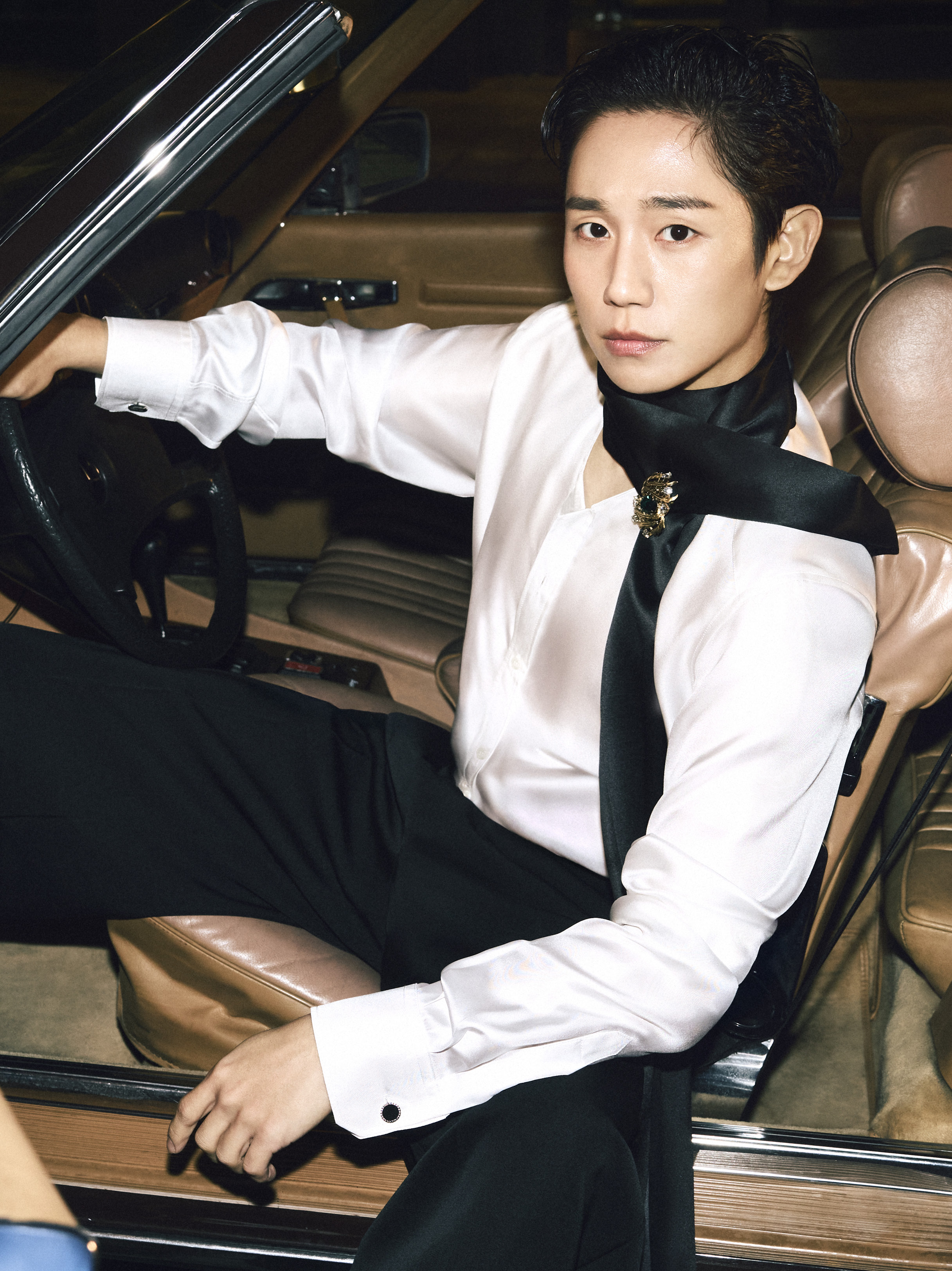 DG_ADV_APAC_FW25_PH_JUNGWOOK-MOK_MAN_44_NO_LOGO