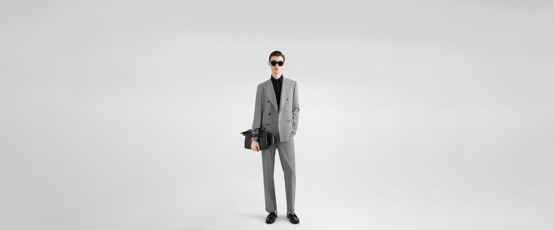 https://asset.dolcegabbana.com.cn/dg-prod-eshop/9a192d33-3e2c-479c-a62f-11283f708373.jpg