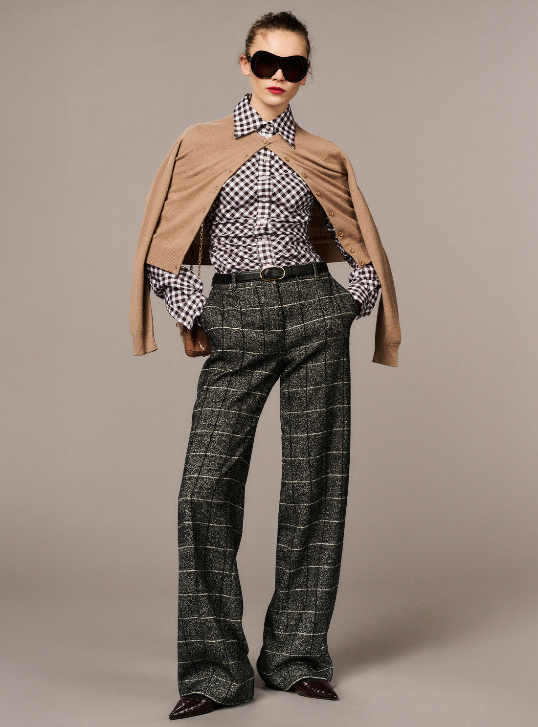 lp-italian-tailoring-desk-5