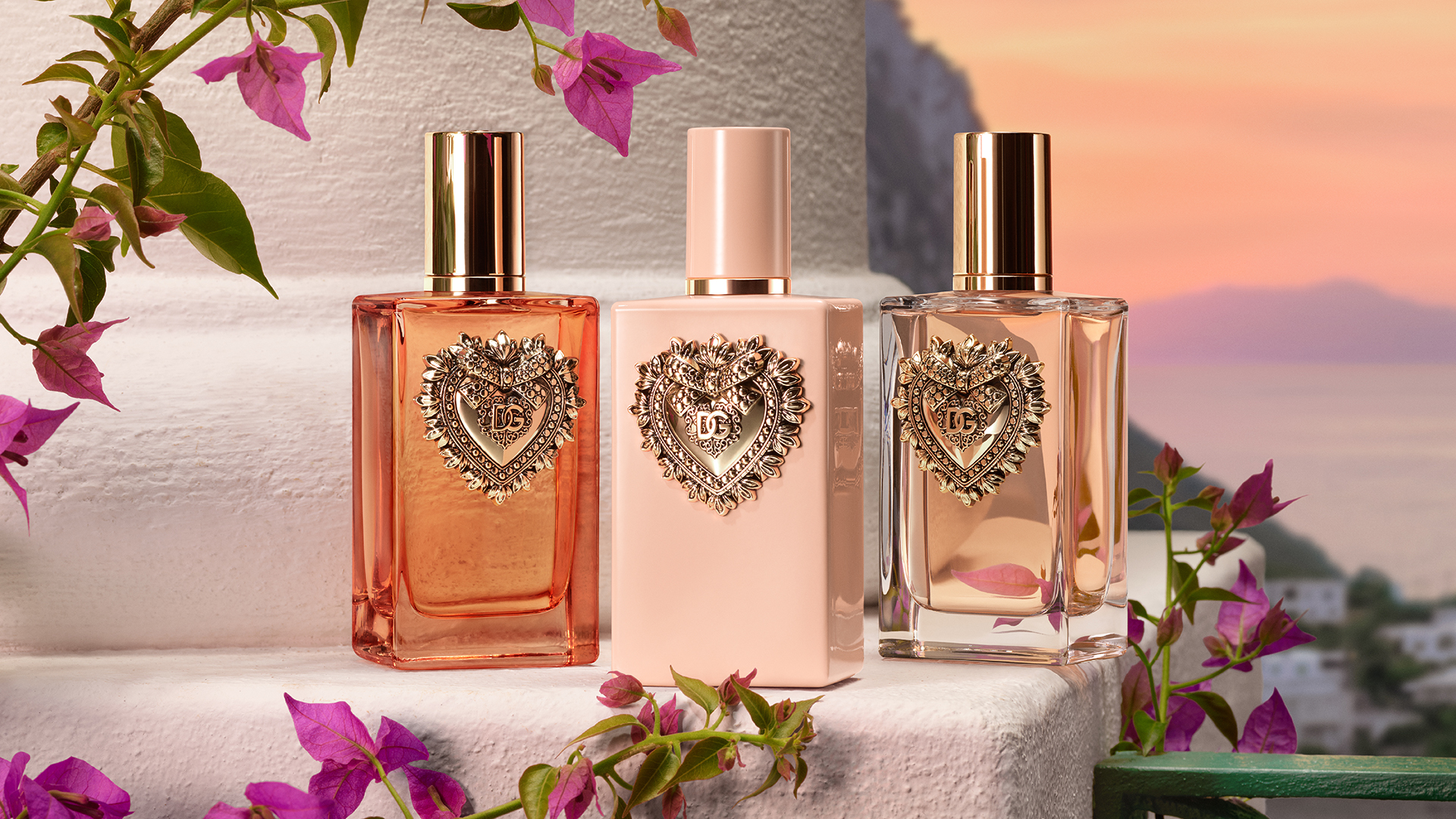 DG_FF_25_CP_FAMILY_MY_DEVOTION_EDPI_100ML_8056669927136_JPG_16_9_300DPI