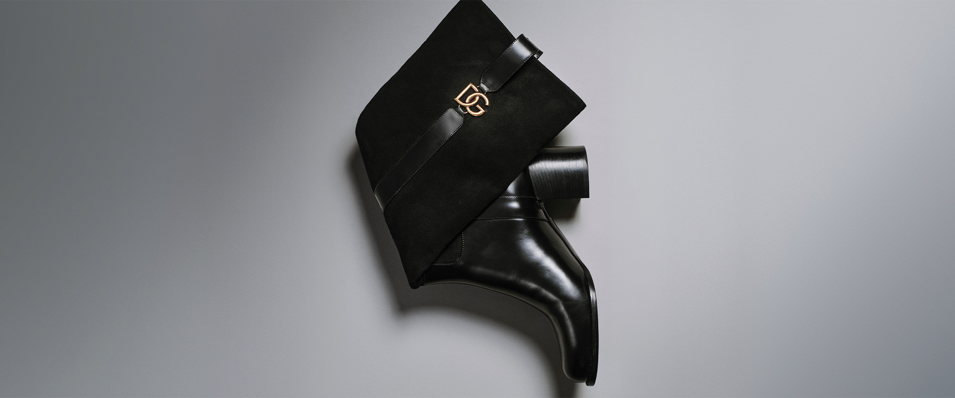 https://asset.dolcegabbana.com.cn/dg-prod-eshop/a37c895c-0294-4b8b-bc59-d7ad9a8fedca.jpg