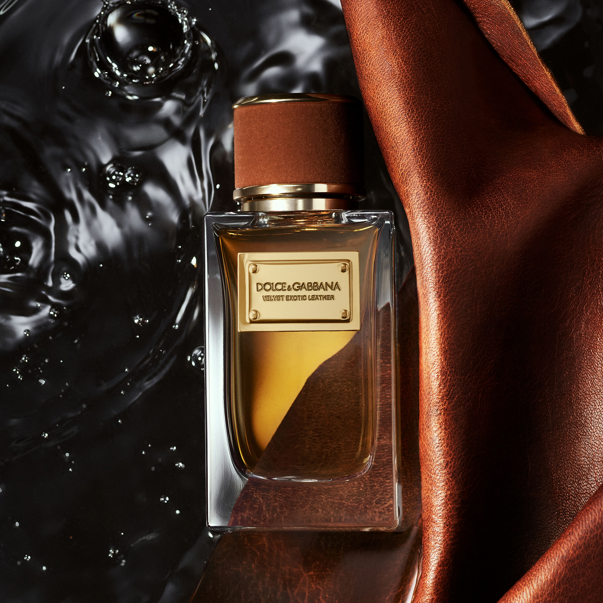 DG_FF_EC_PRODUCT_W_INGR_VELVET_EXOTIC_LEATHER_EDP_100ML_8054754400069_JPG_1_1_300DPI