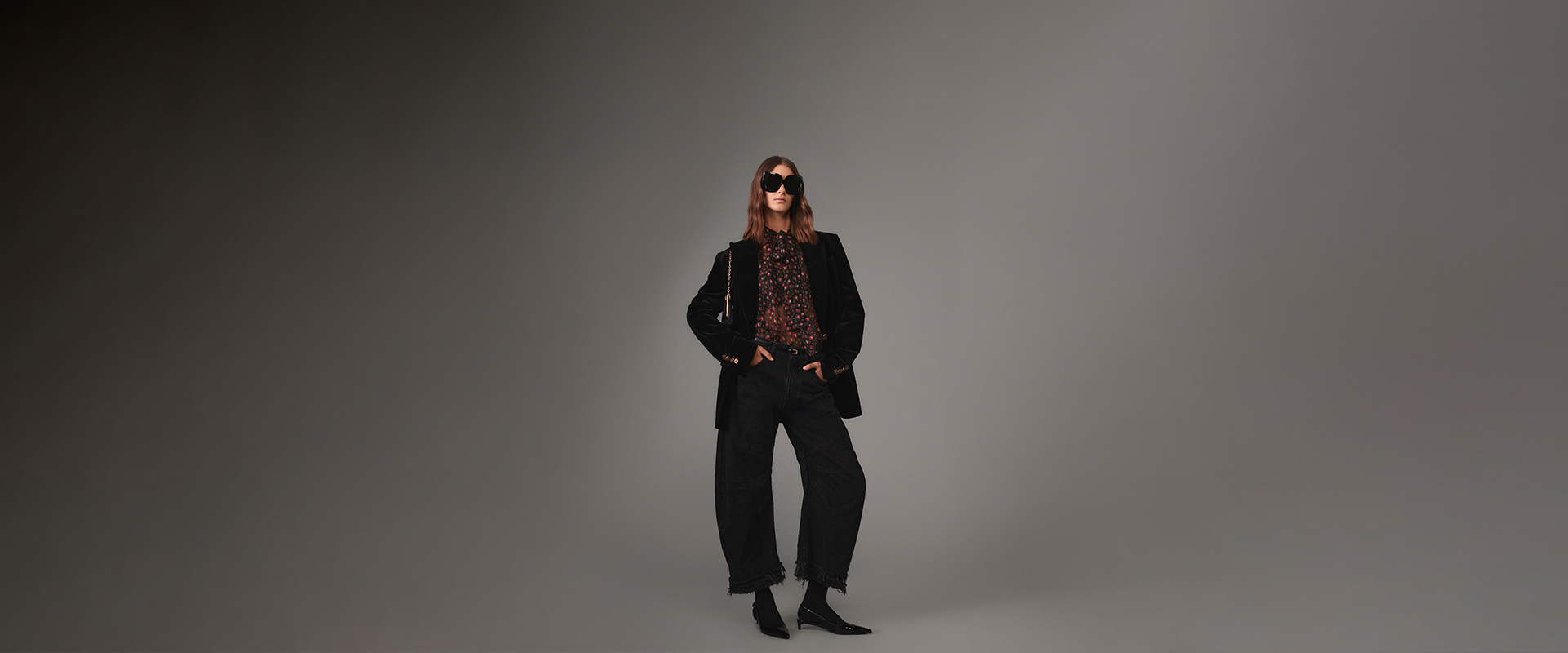 https://asset.dolcegabbana.com.cn/dg-prod-eshop/abefcb9b-4ad8-42f9-a406-596fb1d8bc38.jpg
