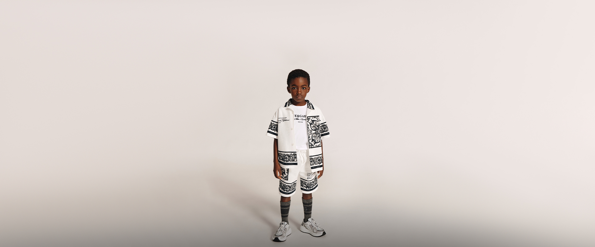 https://asset.dolcegabbana.com.cn/dg-prod-eshop/afe13511-68d9-4467-8125-1d615edcce23.jpg