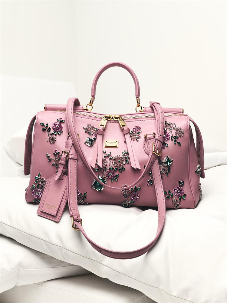 DG-ADV_SS26_STILL-LIFE_WOMAN_PH_CHARLES_NEGRE_NO_LOGO_02(1)