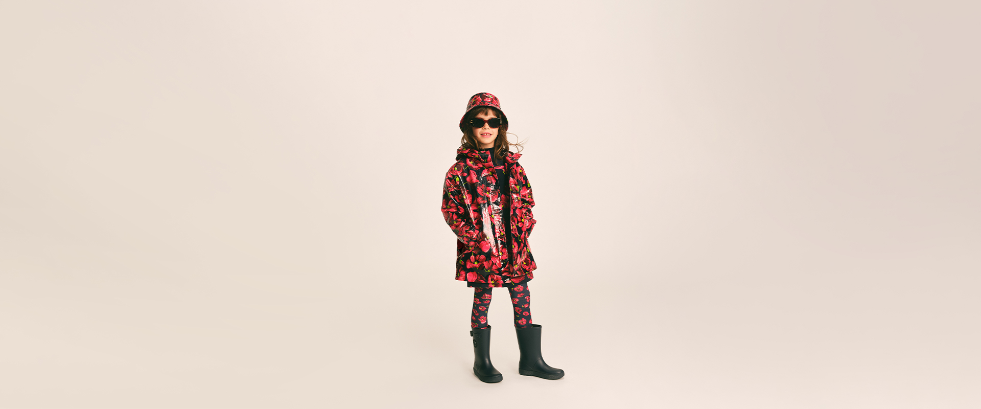 https://asset.dolcegabbana.com.cn/dg-prod-eshop/b3eb3bd9-90aa-4460-a6c4-d7a359dacb7b.jpg