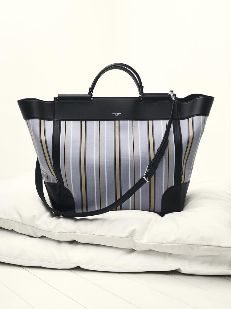 DG-ADV_SS26_STILL-LIFE_MAN_PH_CHARLES_NEGRE_NO_LOGO_07(1)