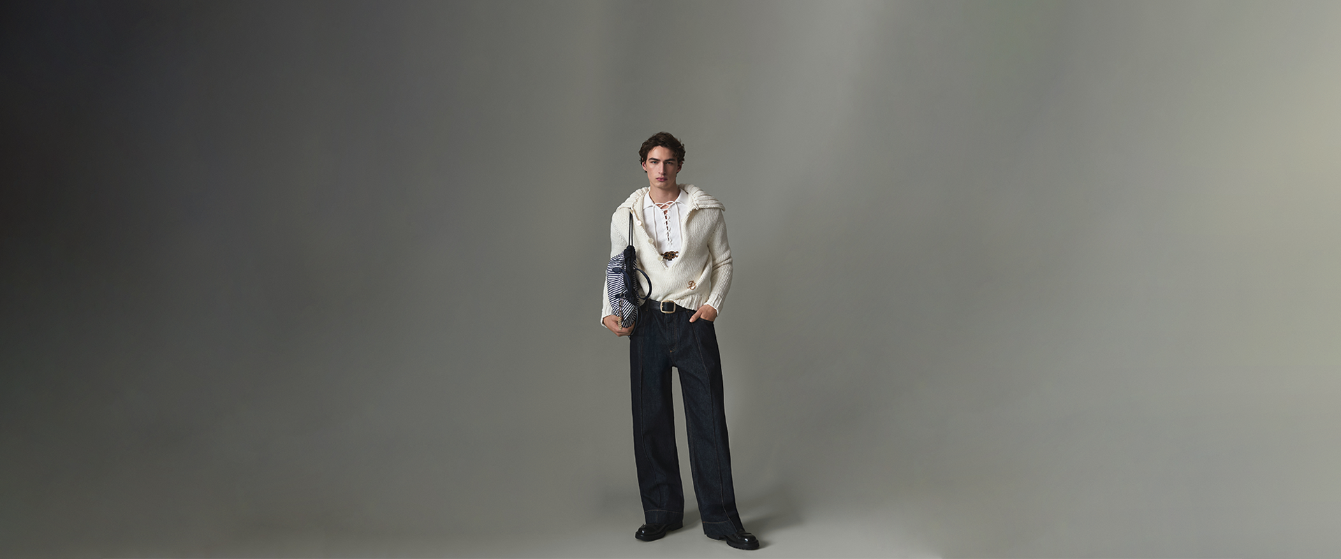 https://asset.dolcegabbana.com.cn/dg-prod-eshop/cdcb1609-d349-4c3c-9da2-7cef68fac8d0.png
