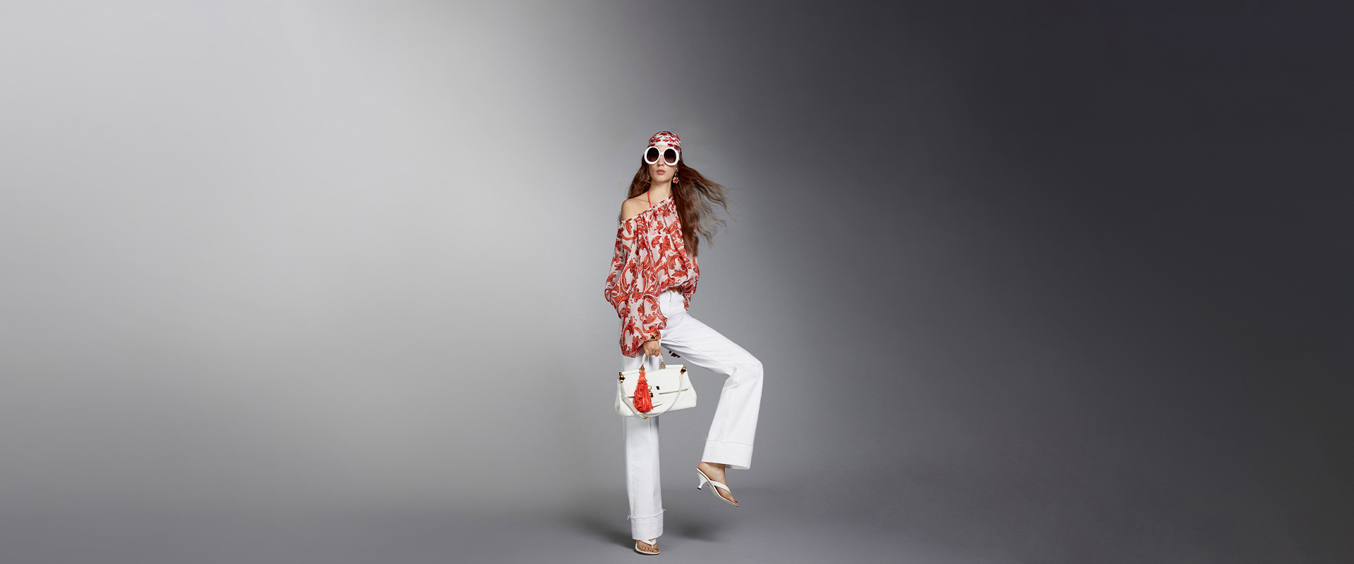https://asset.dolcegabbana.com.cn/dg-prod-eshop/d1466d27-b47c-4162-b011-36eb774e41ae.jpg