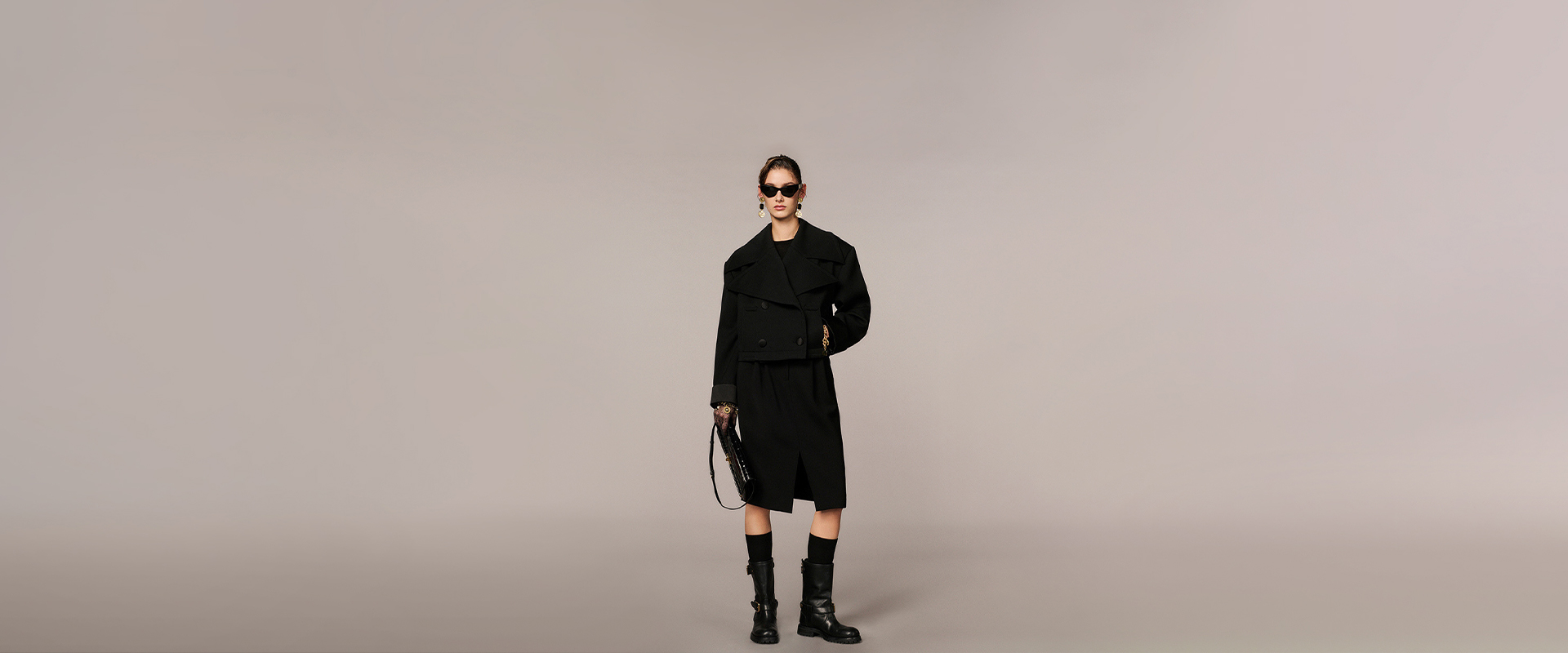 https://asset.dolcegabbana.com.cn/dg-prod-eshop/d6771e49-3c6e-43c7-83dc-8d0d8f3b81db.jpg