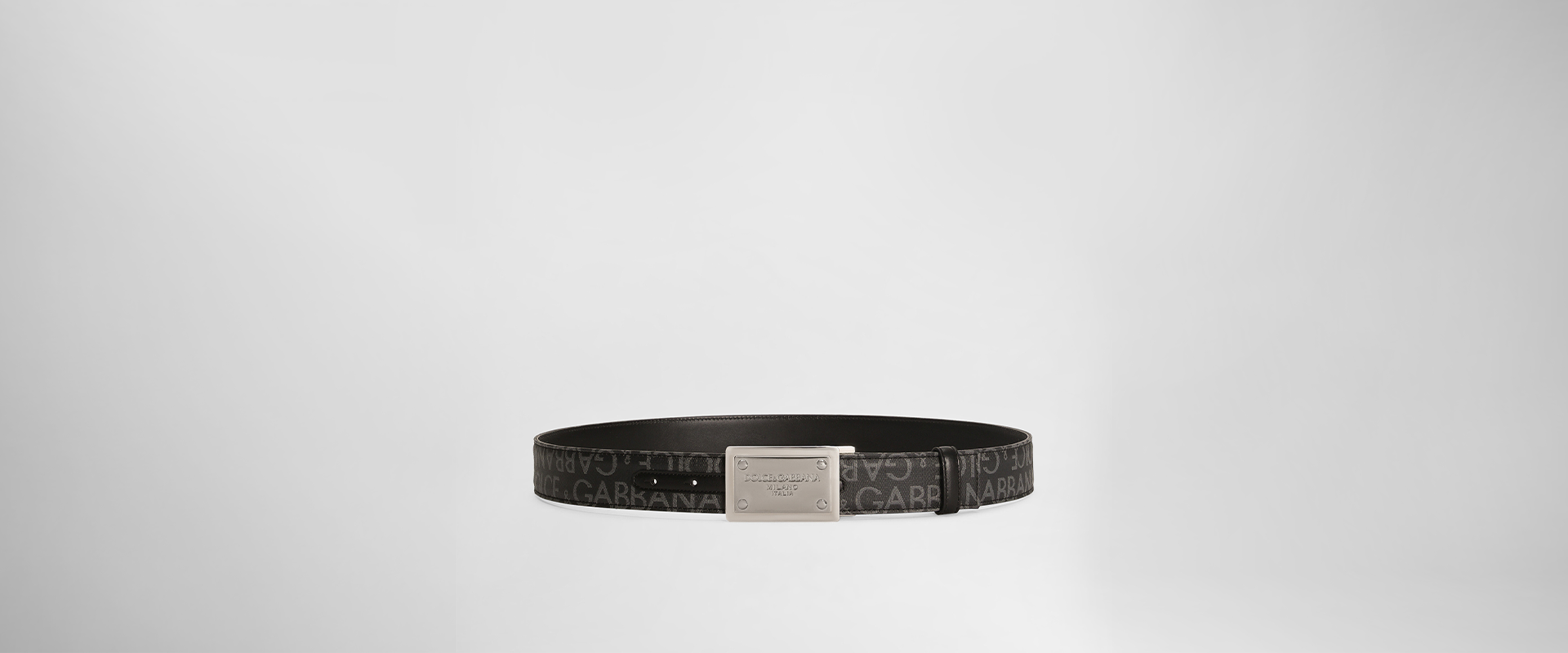 https://asset.dolcegabbana.com.cn/dg-prod-eshop/dd14c583-768a-4c10-bf7c-eecb425511df.jpg