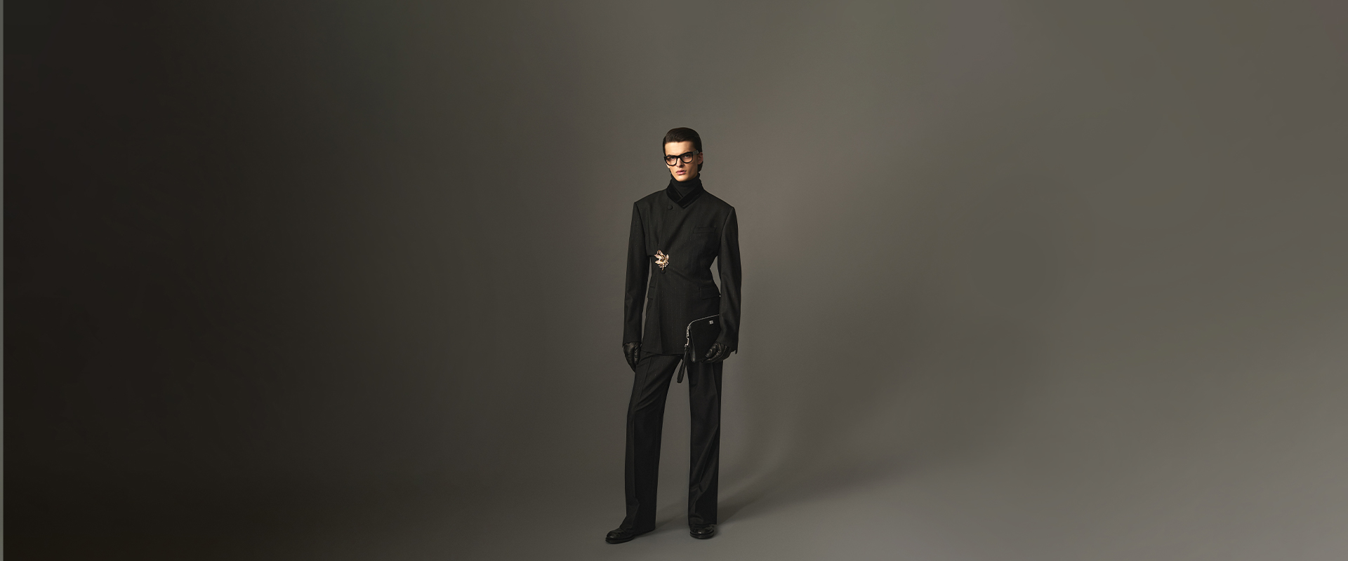 https://asset.dolcegabbana.com.cn/dg-prod-eshop/e343ae22-d958-45d5-a2d7-aa327c92b8cc.jpg