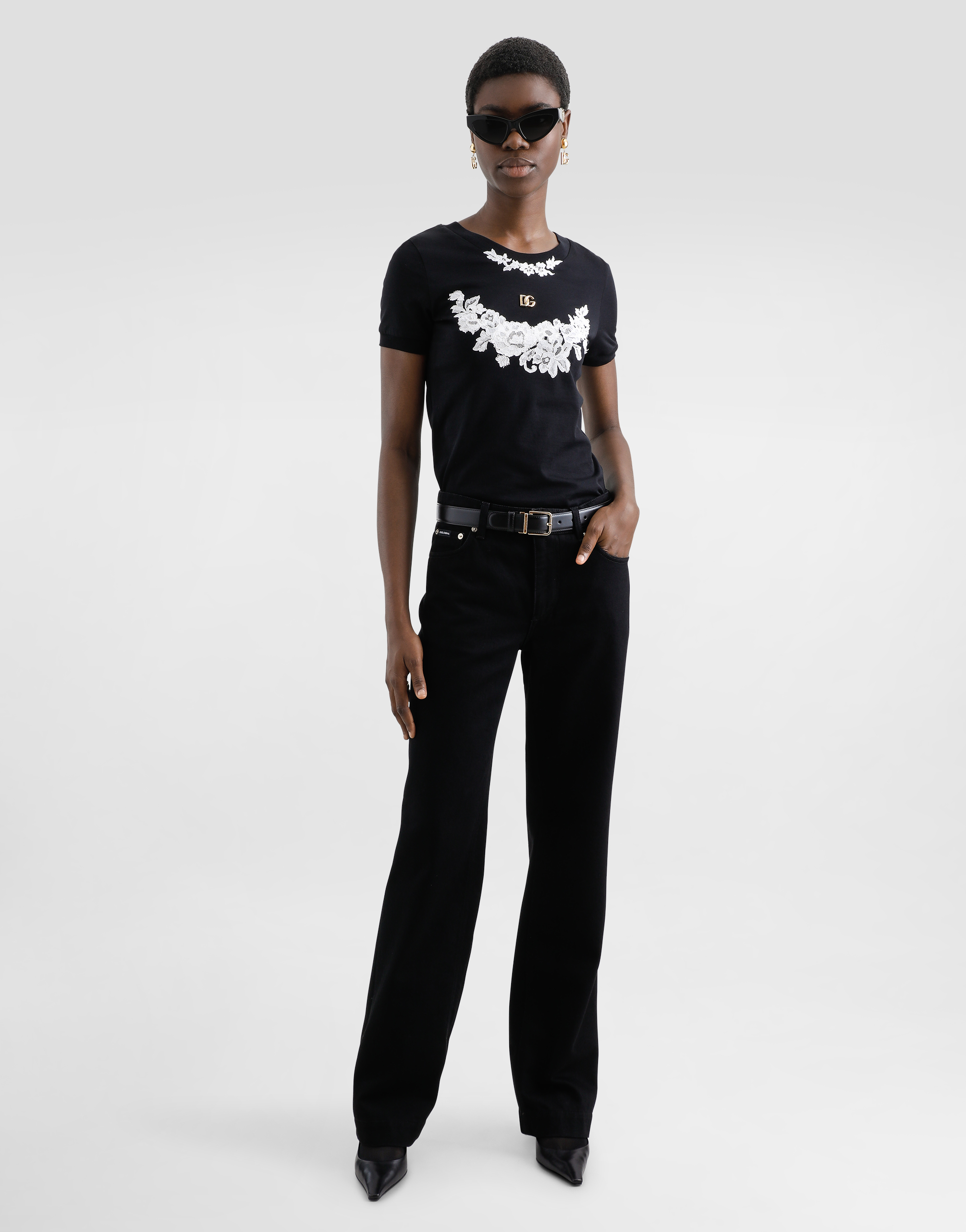 https://asset.dolcegabbana.com.cn/dg-prod-pim/1737680803-322-F8N08TGDCTJ-BLACK-2.jpg