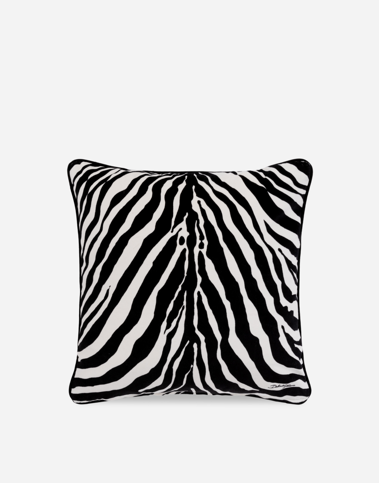 https://asset.dolcegabbana.com.cn/dg-prod-pim/1739323464-322-TCE002TCAF8-1-ZEBRA-62.png