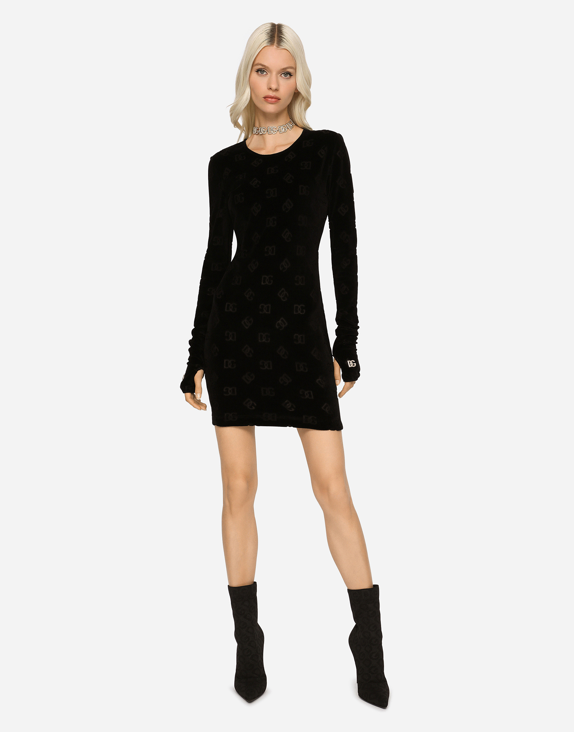 https://asset.dolcegabbana.com.cn/dg-prod-pim/1742348897-322-F6ATTTFJ7DL-BLACK-2.png