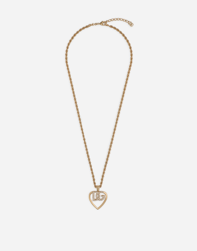 爱心坠饰与 DG 徽标项链