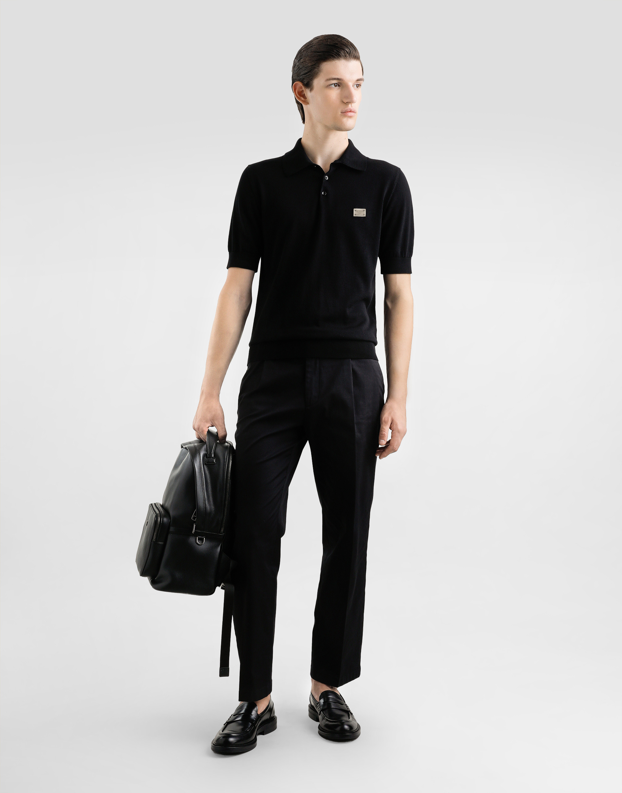 https://asset.dolcegabbana.com.cn/dg-prod-pim/1742351535-322-GP0K7TFUFNV-1-BLACK-2.png