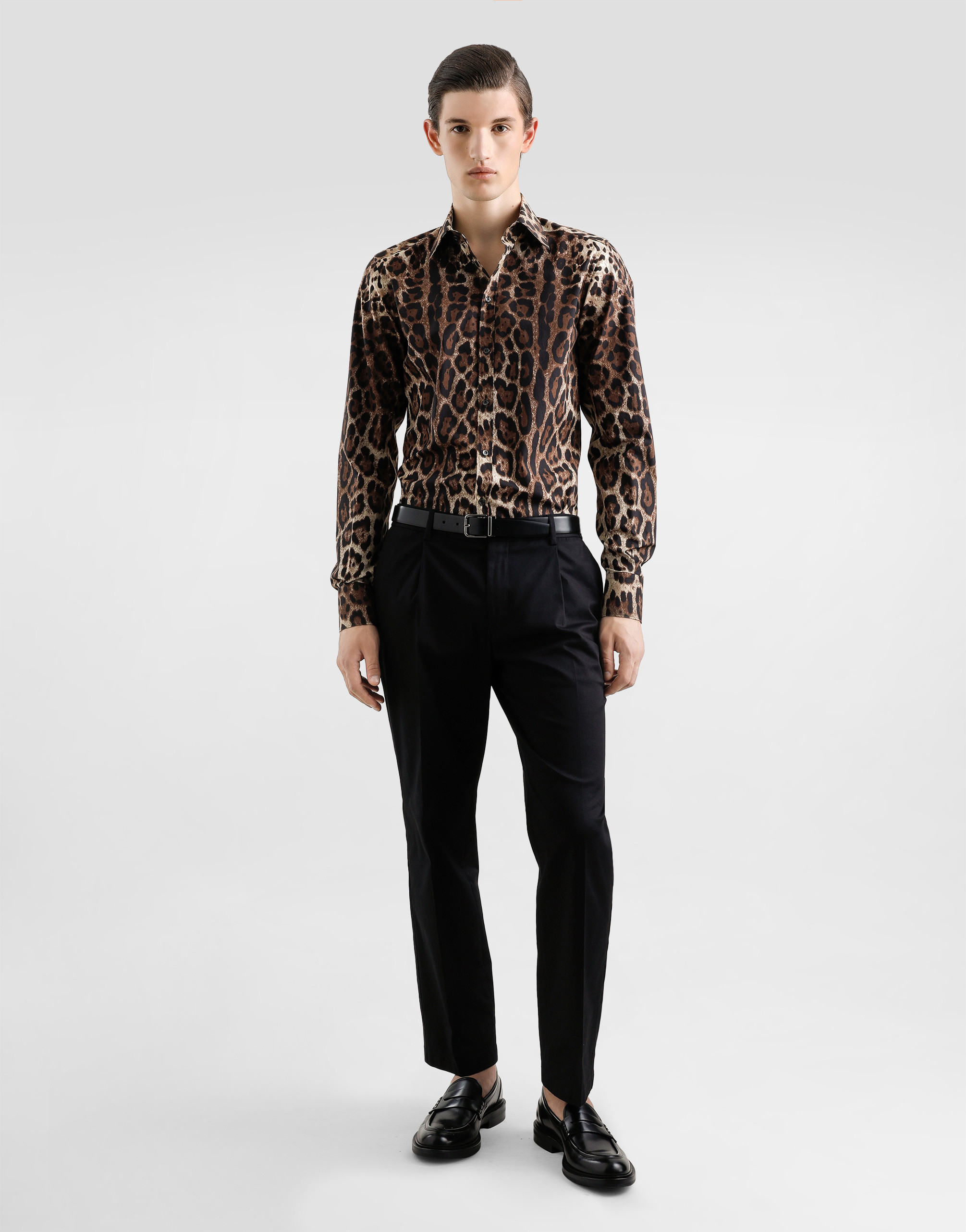 https://asset.dolcegabbana.com.cn/dg-prod-pim/1742351589-322-G5MN1THS5E3-LEO%2BNEW-2.png