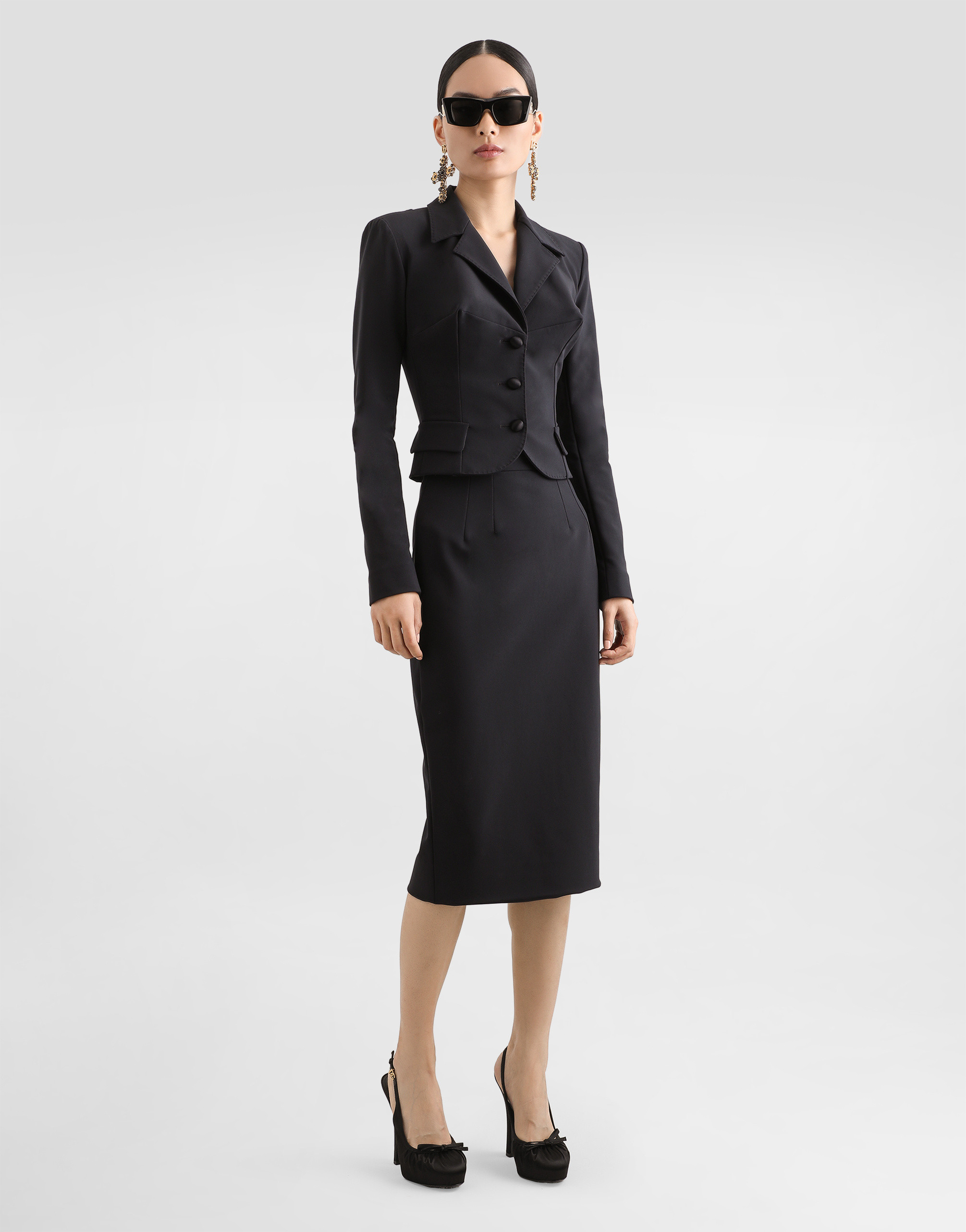 https://asset.dolcegabbana.com.cn/dg-prod-pim/1742351701-322-F27FBTFUUC7-BLACK-2.png