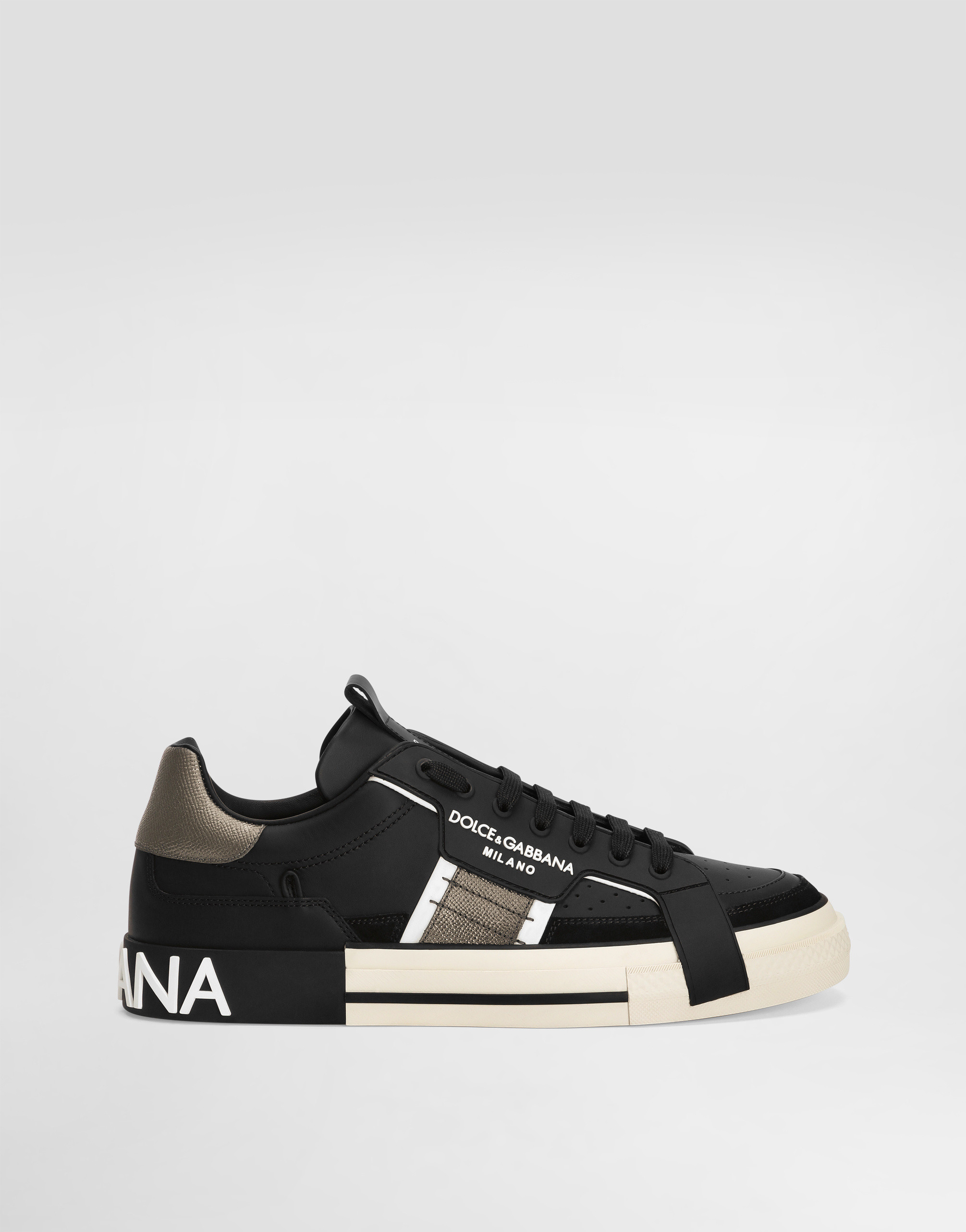 https://asset.dolcegabbana.com.cn/dg-prod-pim/1744697106-322-CS1863AO223-BLACK2FSILVER-1.png
