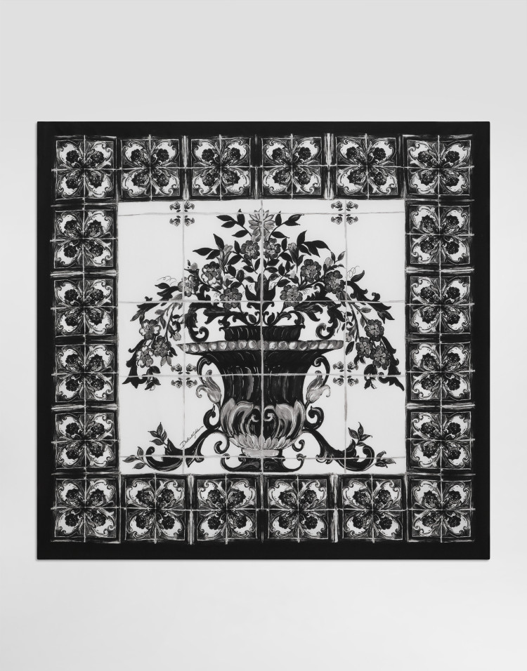 70x70 马约利卡印花真丝方巾