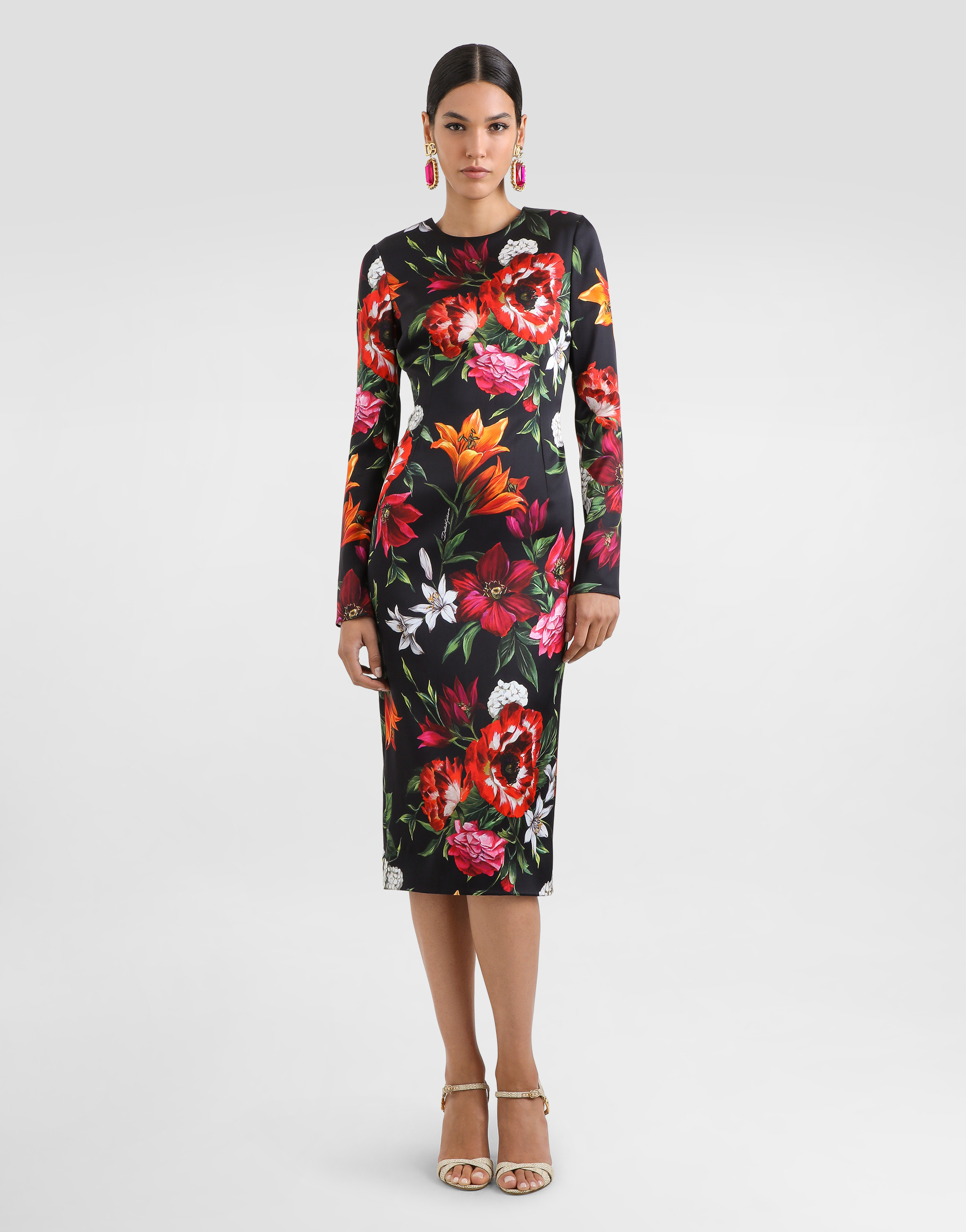 https://asset.dolcegabbana.com.cn/dg-prod-pim/1746608496-322-F6GAVTFSIB2-ANEMONI%2BGIGLI%2BF.NERO-2.png