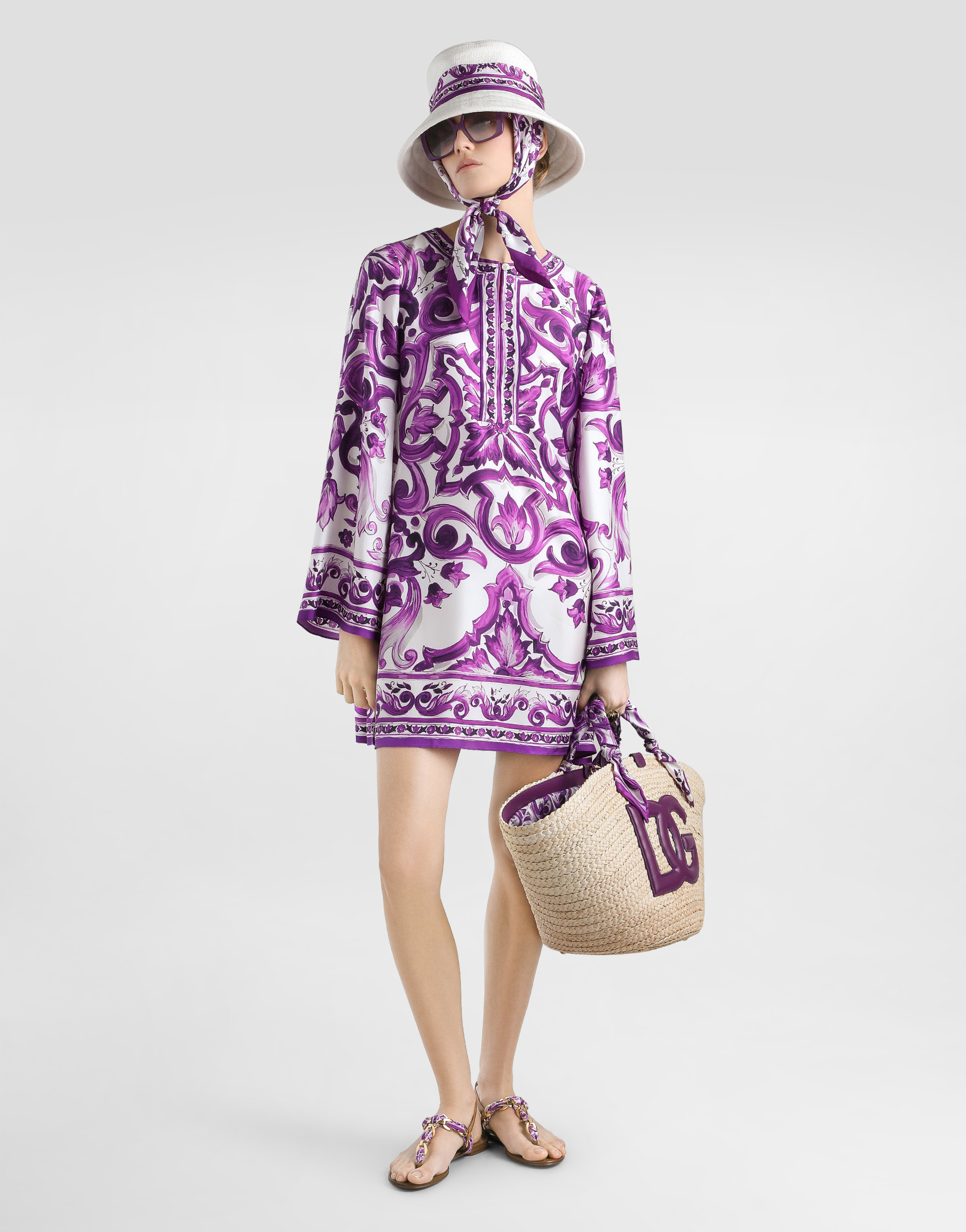 https://asset.dolcegabbana.com.cn/dg-prod-pim/1746756796-322-F61A2THI1TK-MIX%2BMAIOLICA%2BVIOLA-2.png
