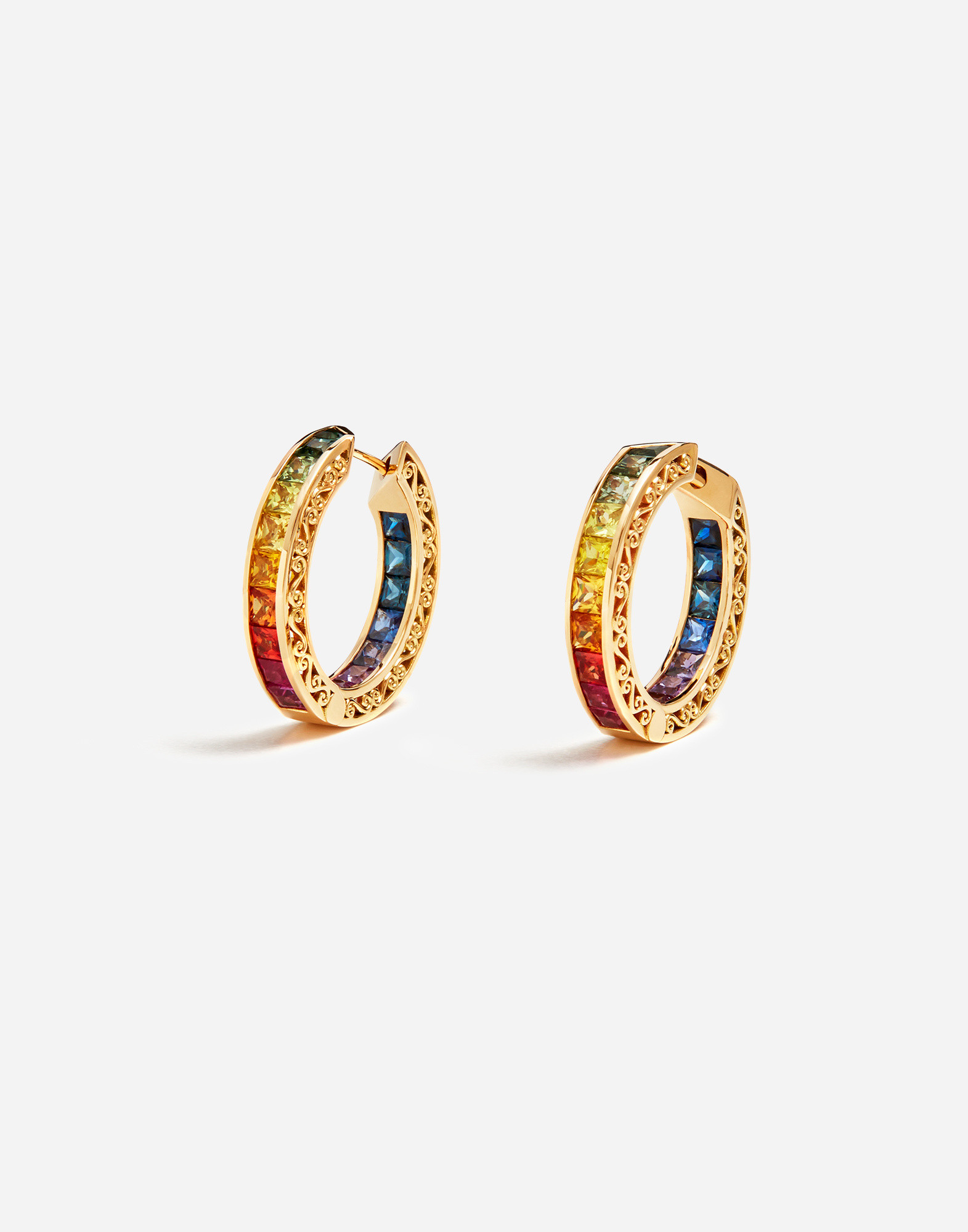 https://asset.dolcegabbana.com.cn/dg-prod-pim/1749905577-322-WELB2GWMIX1-GOLD-1.png