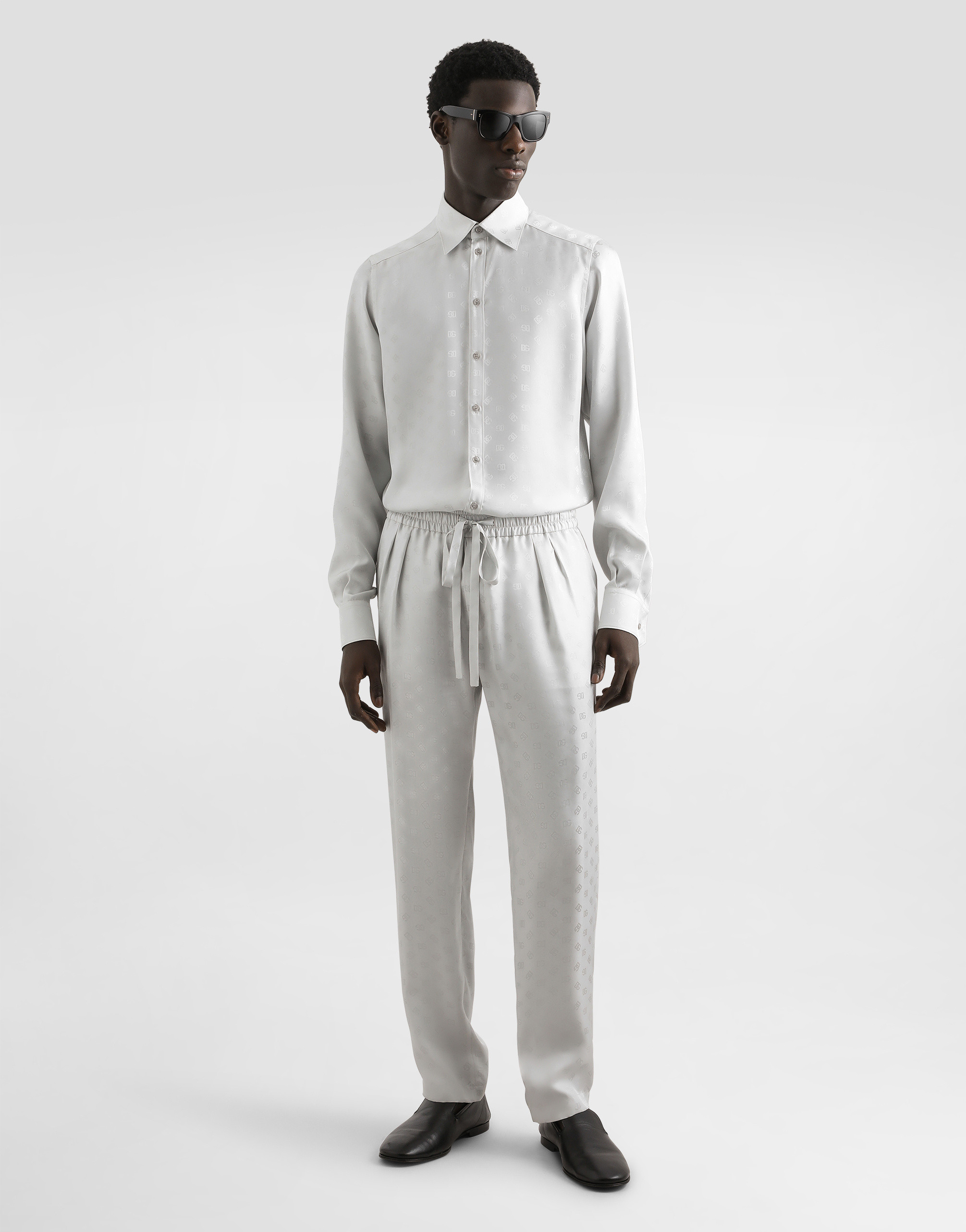 https://asset.dolcegabbana.com.cn/dg-prod-pim/1750228478-322-G5MM4TFJ1JY-LIGHT%2BGREY-2.png